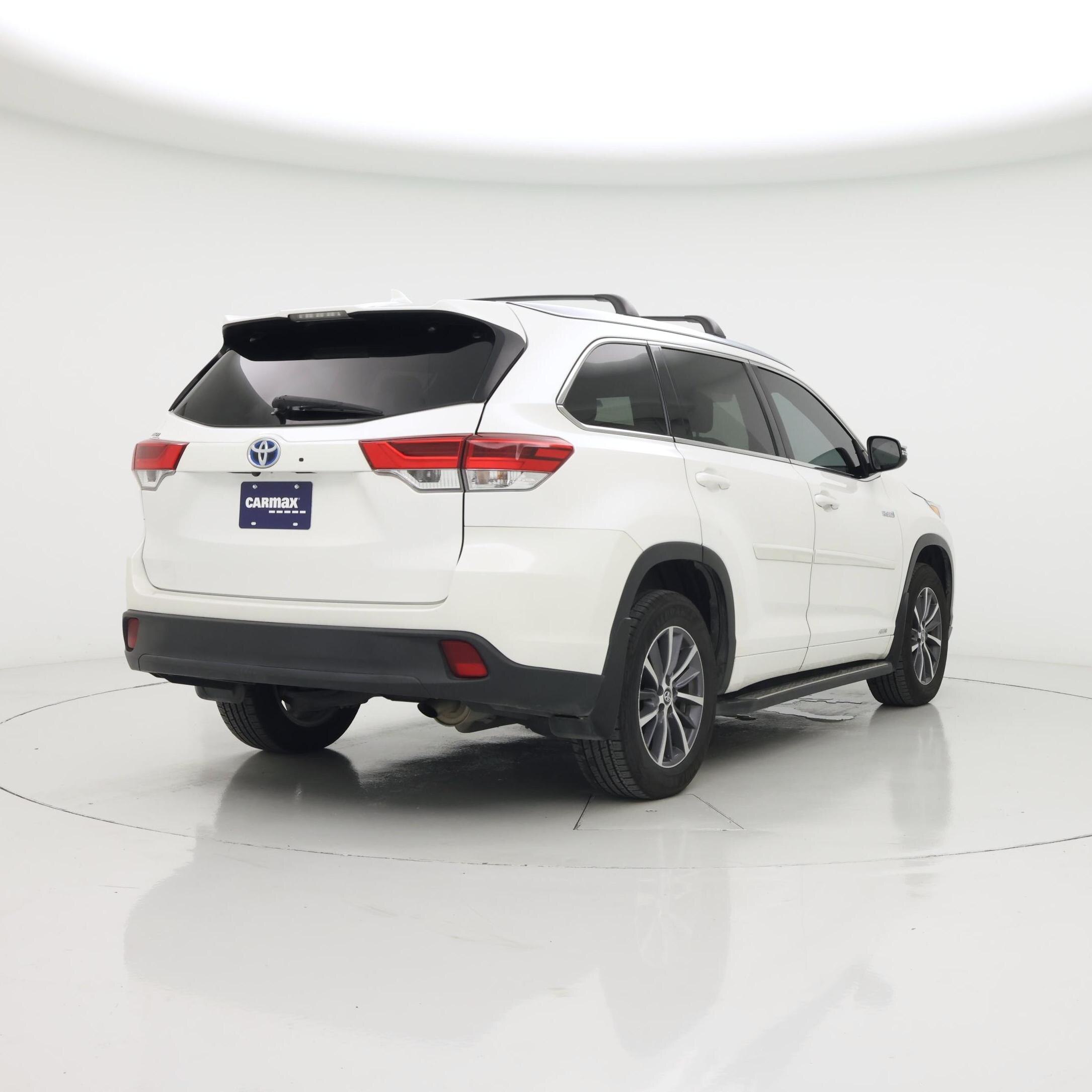 Thumbnail: 2018 Toyota Highlander - 8