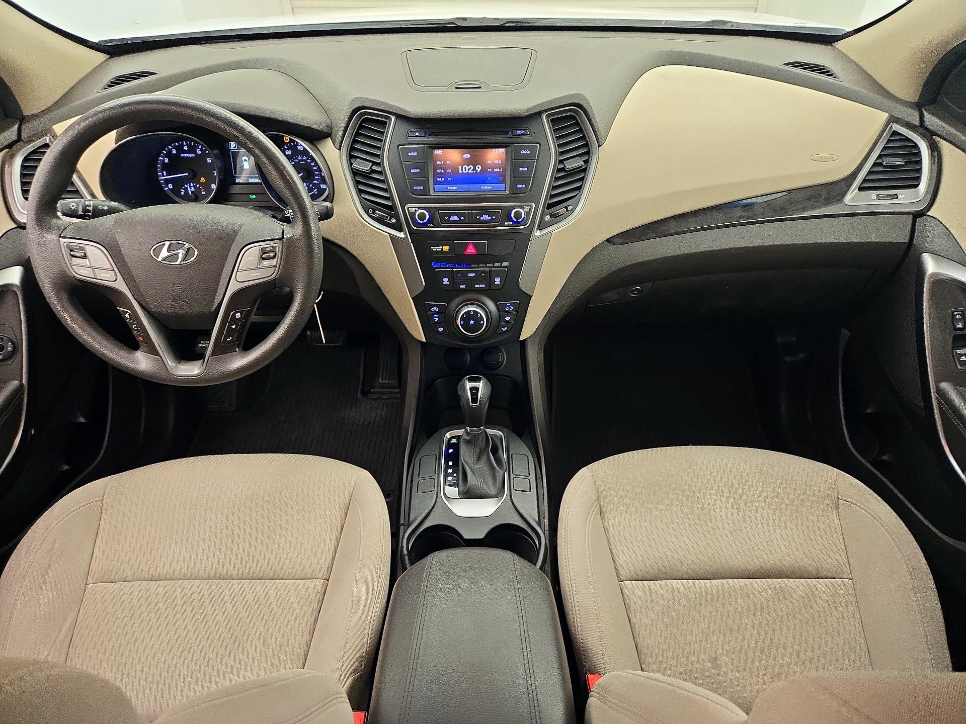 Thumbnail: 2017 Hyundai Santa Fe - 9