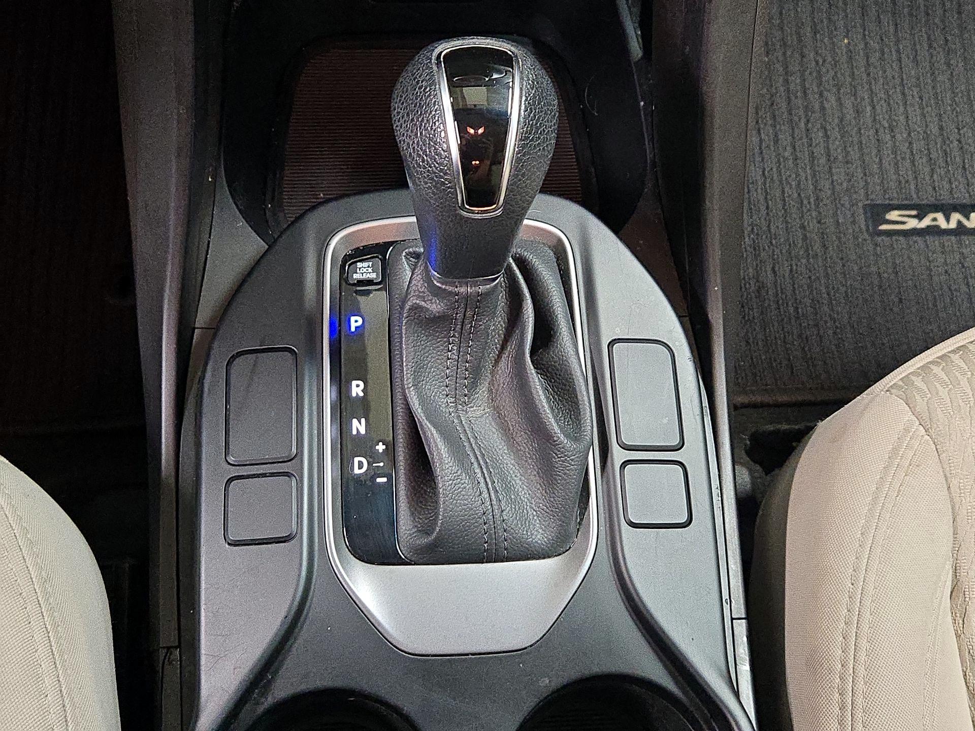 Thumbnail: 2017 Hyundai Santa Fe - 17