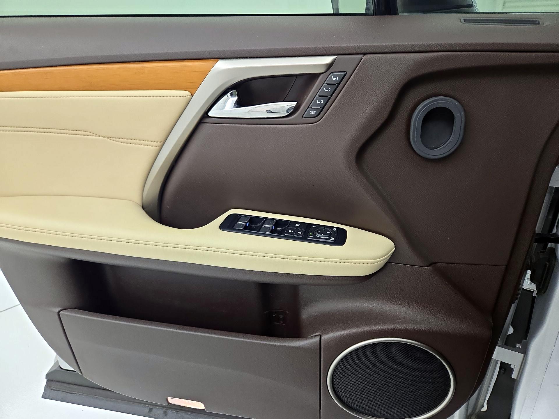 Thumbnail: 2017 Lexus RX - 12