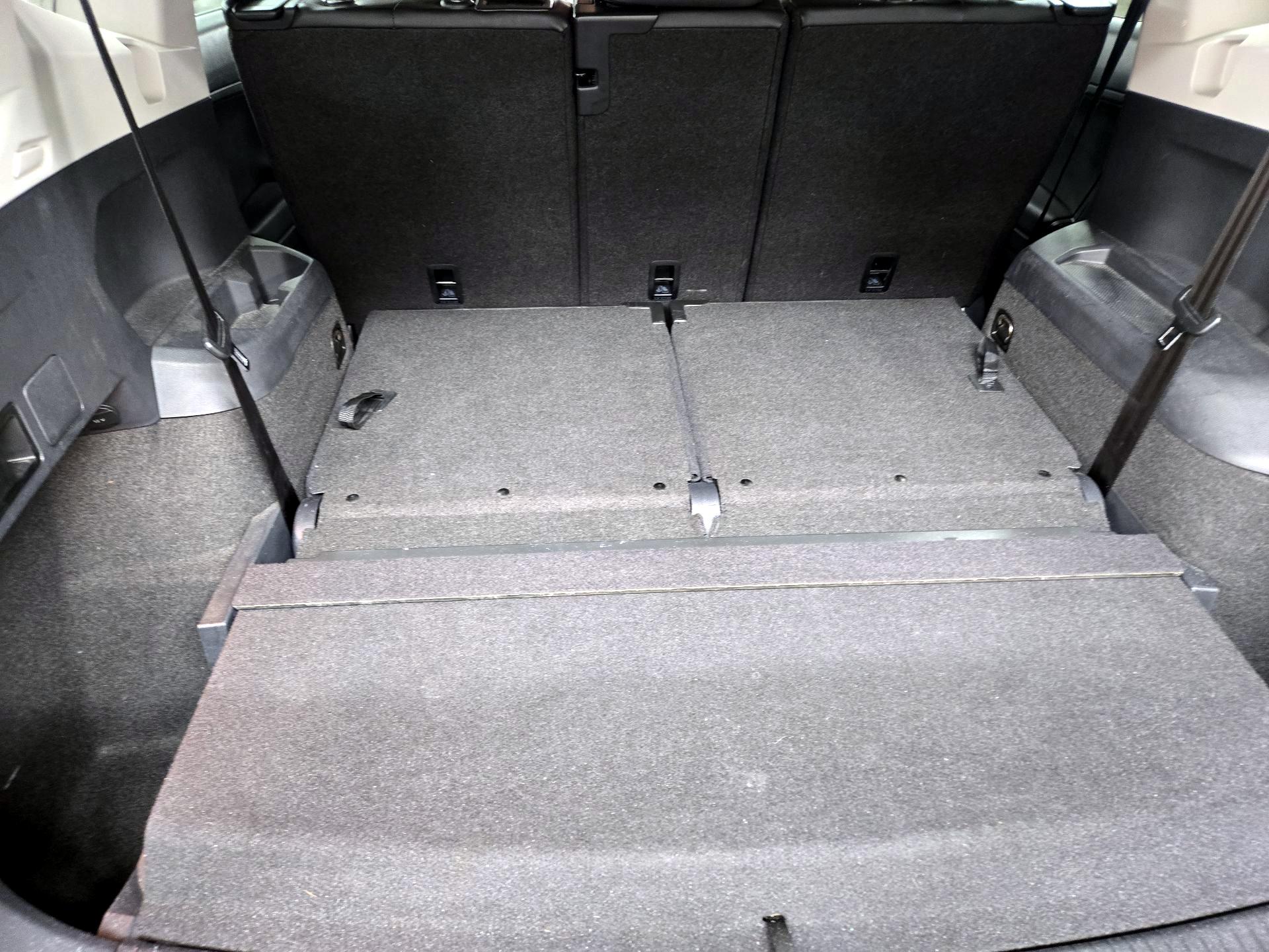 Thumbnail: 2018 Volkswagen Tiguan - 19