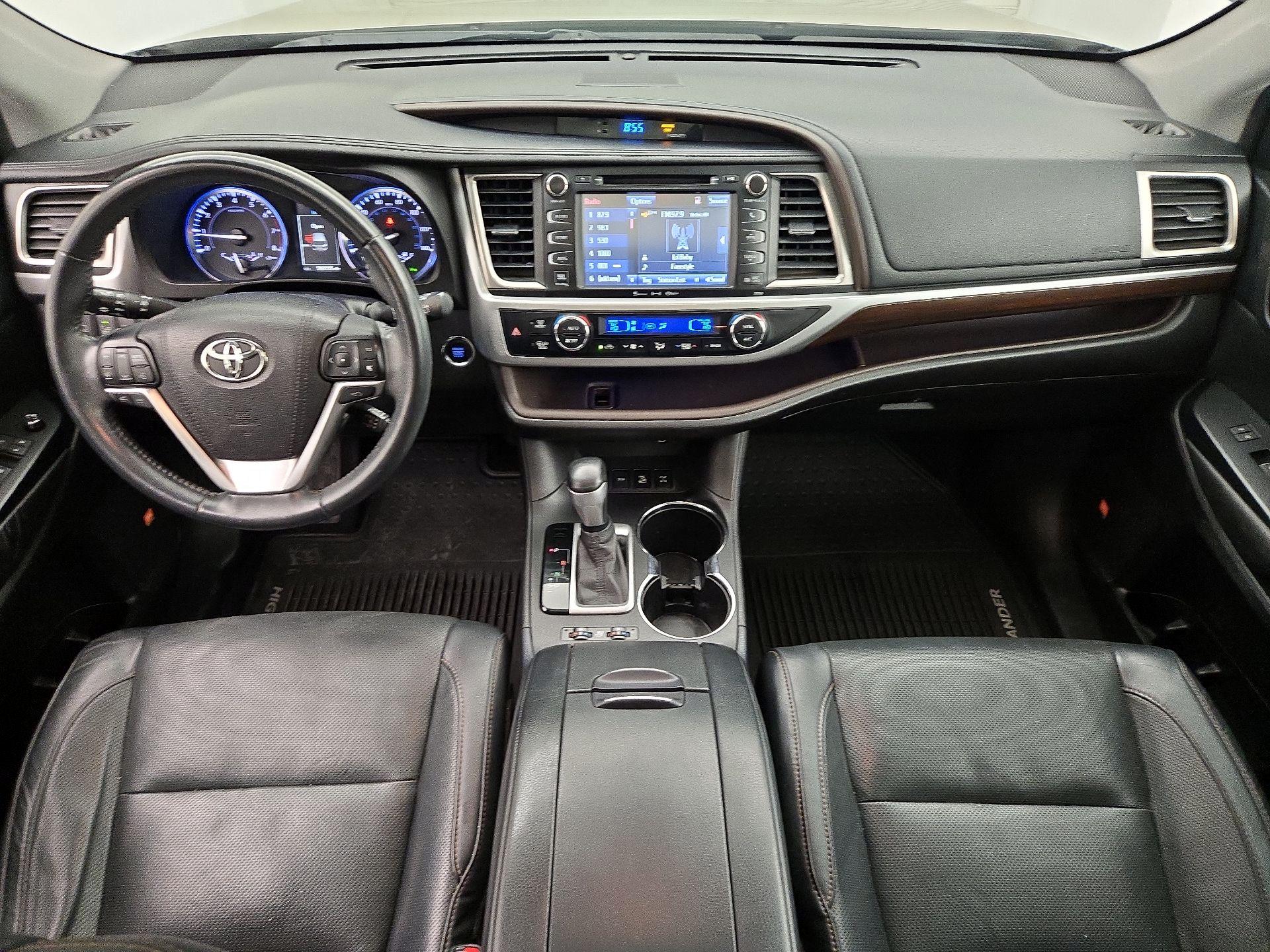 Thumbnail: 2016 Toyota Highlander - 9