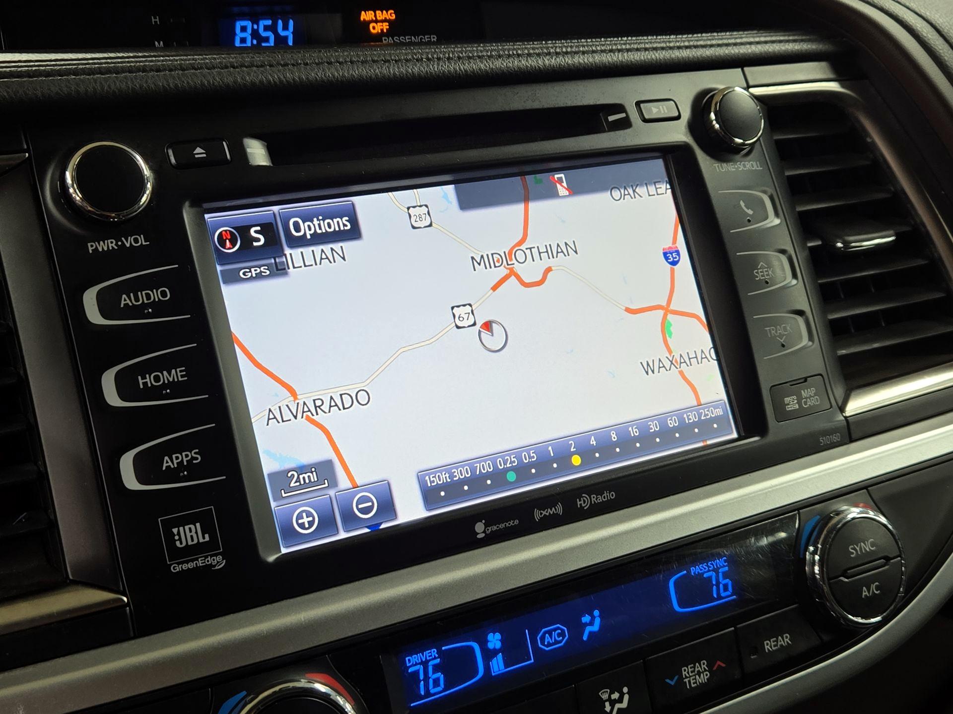 Thumbnail: 2016 Toyota Highlander - 14