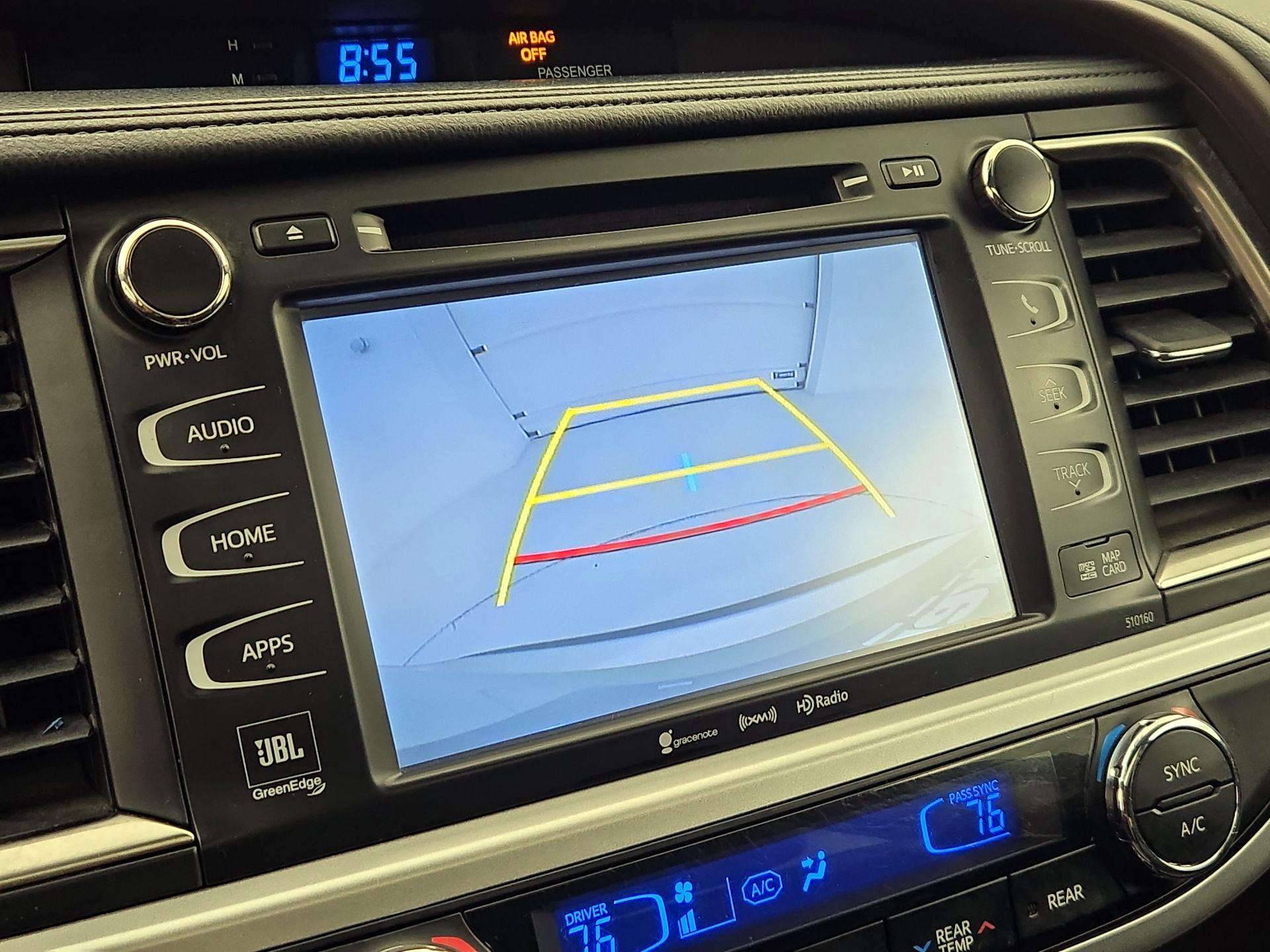 Thumbnail: 2016 Toyota Highlander - 15