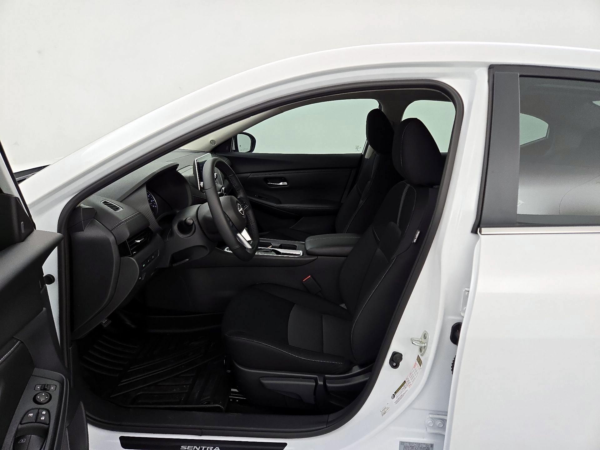 Thumbnail: 2025 Nissan Sentra - 11