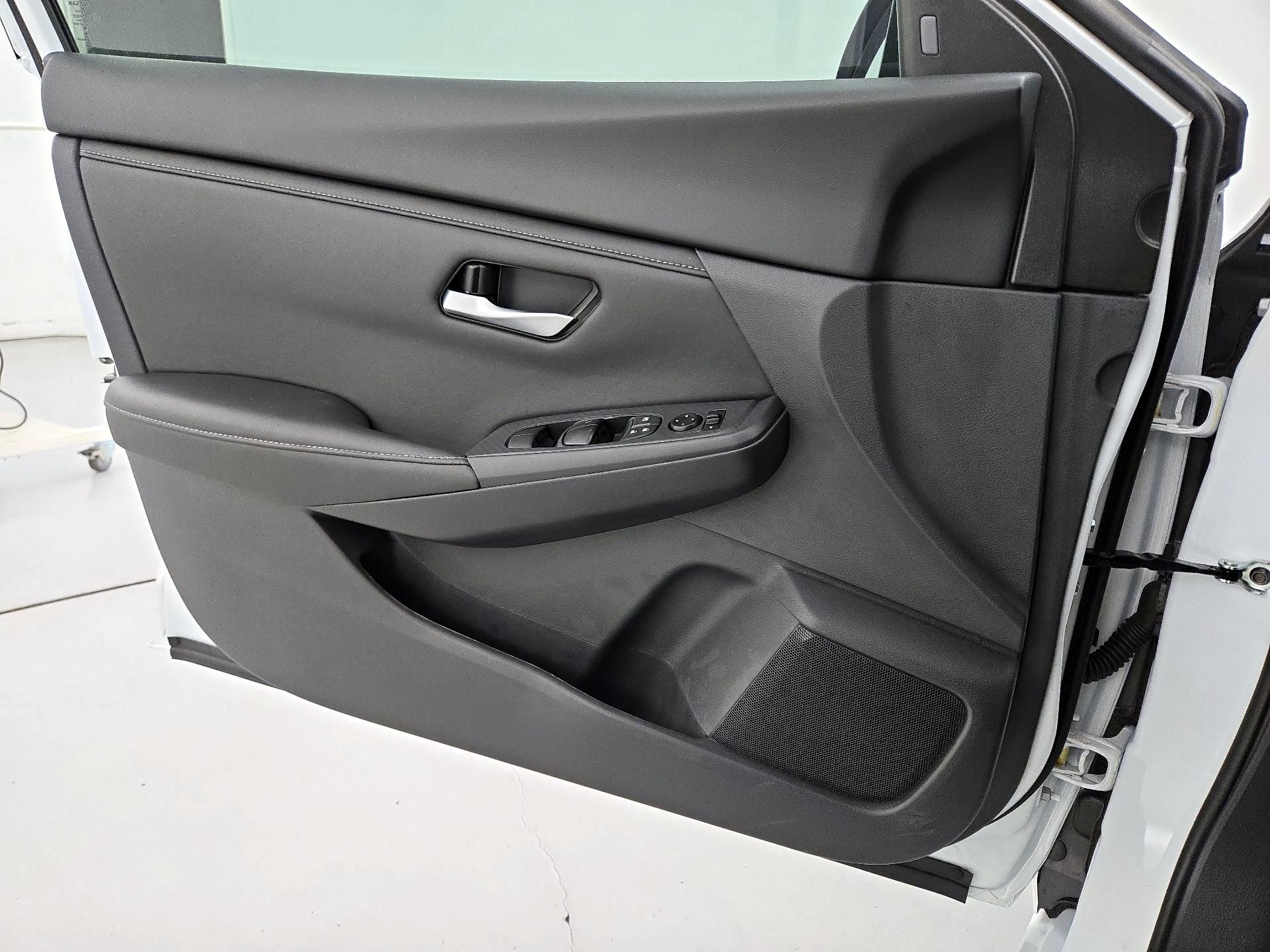 Thumbnail: 2025 Nissan Sentra - 12