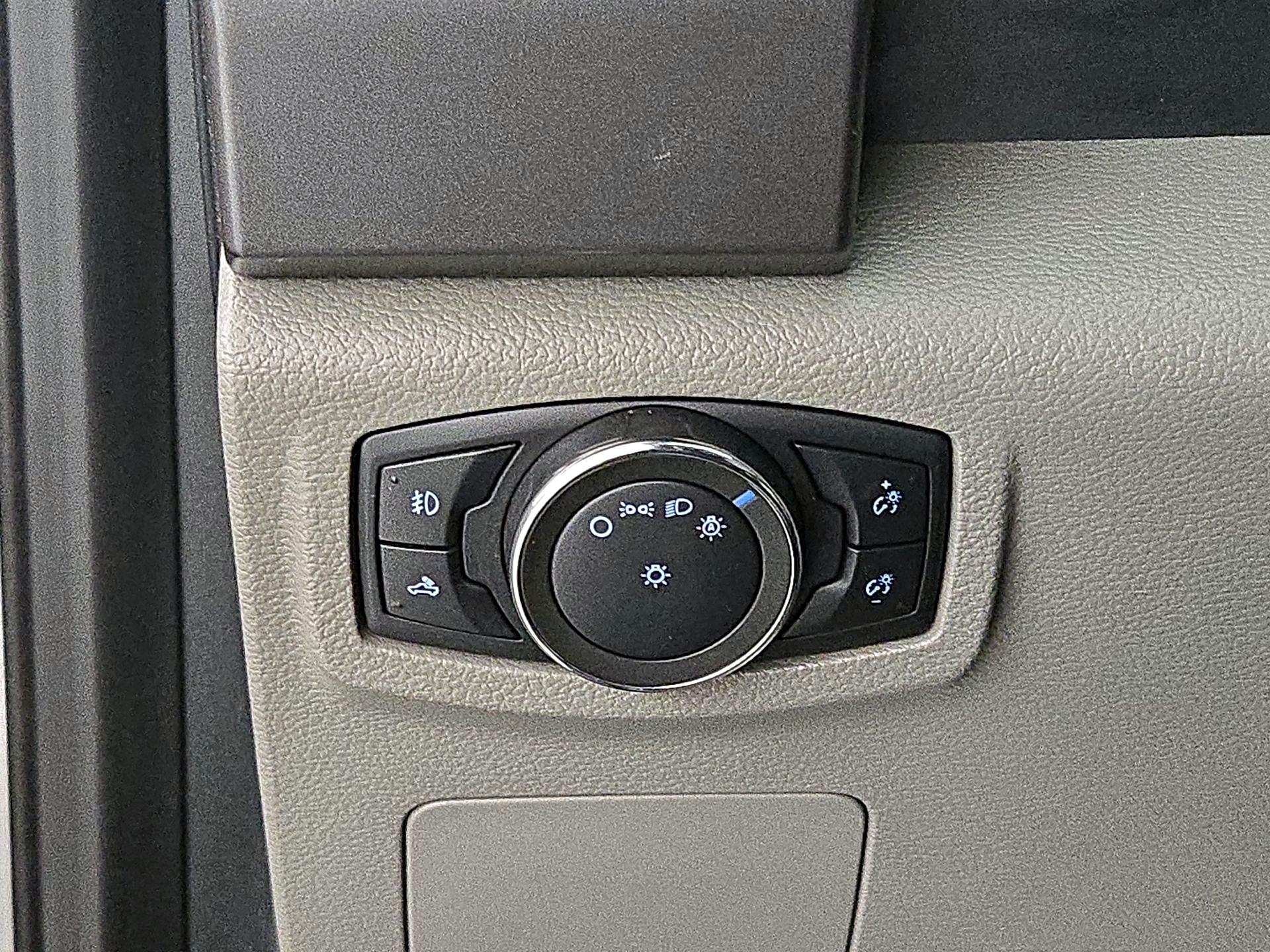 Thumbnail: 2015 Ford F-150 - 13