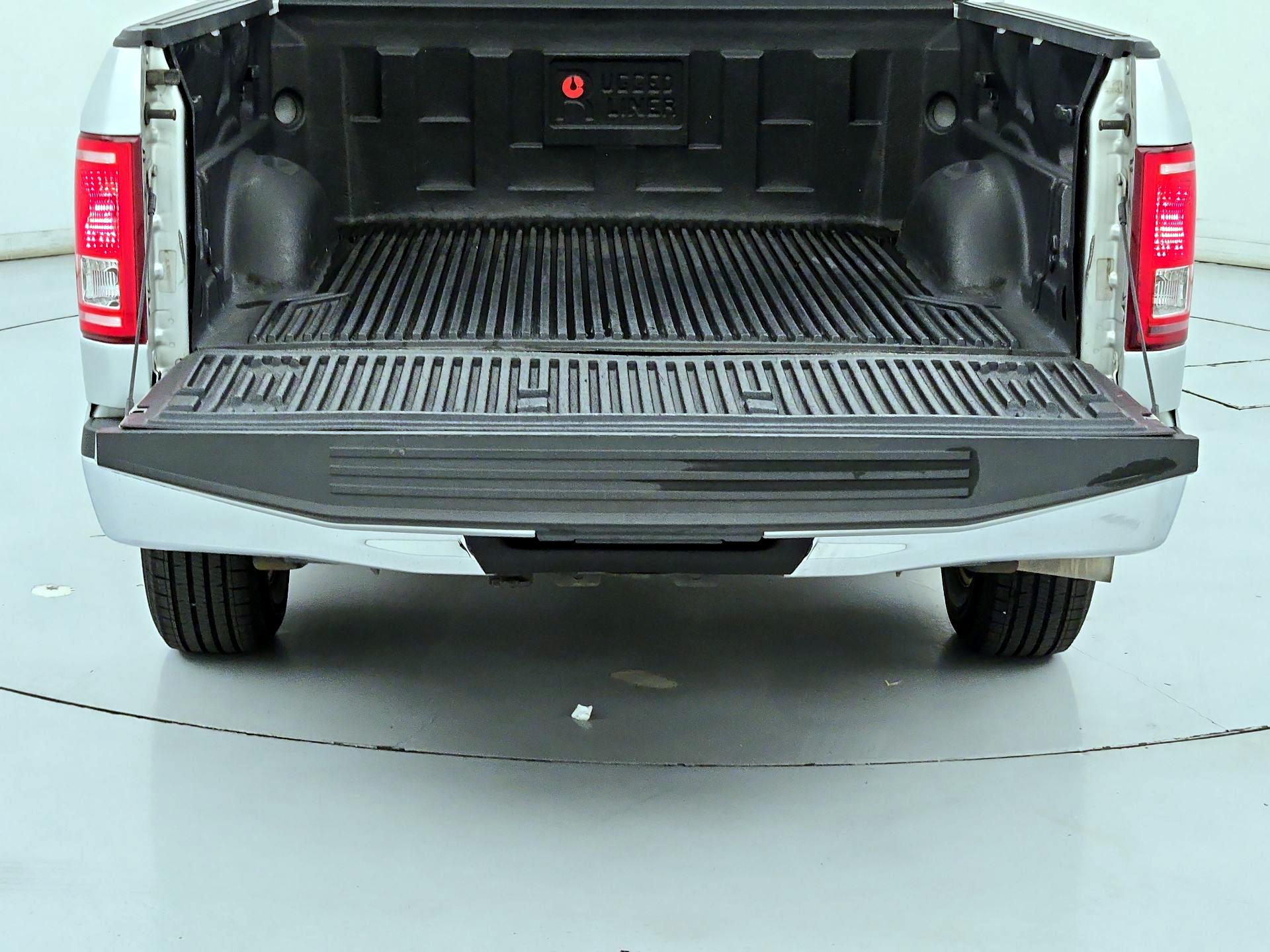 Thumbnail: 2015 Ford F-150 - 19