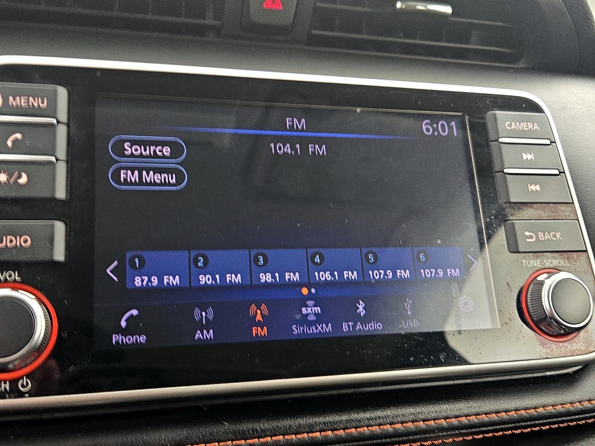 Thumbnail: 2018 Nissan Kicks - 15