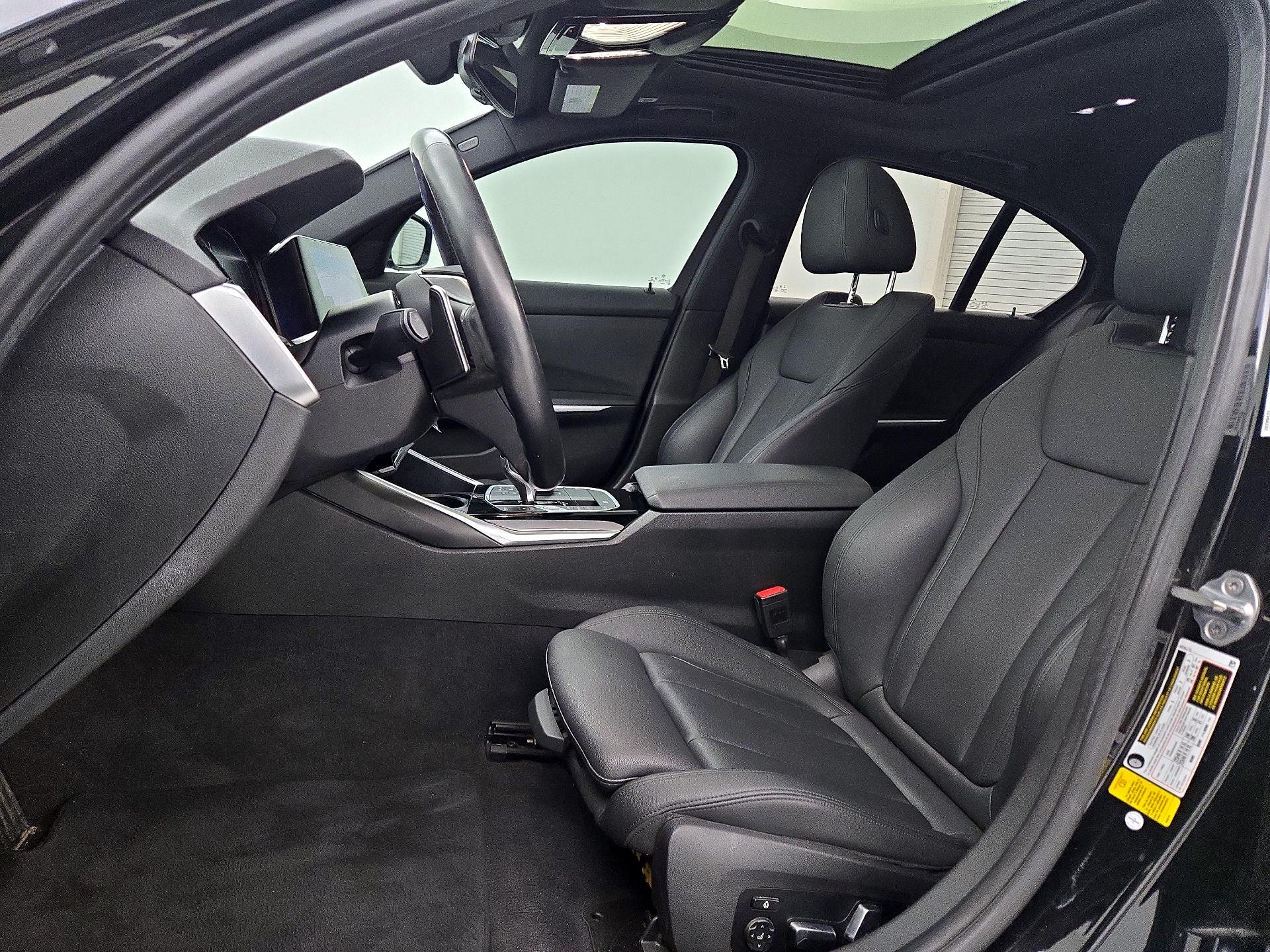 Thumbnail: 2019 BMW 3 Series - 11