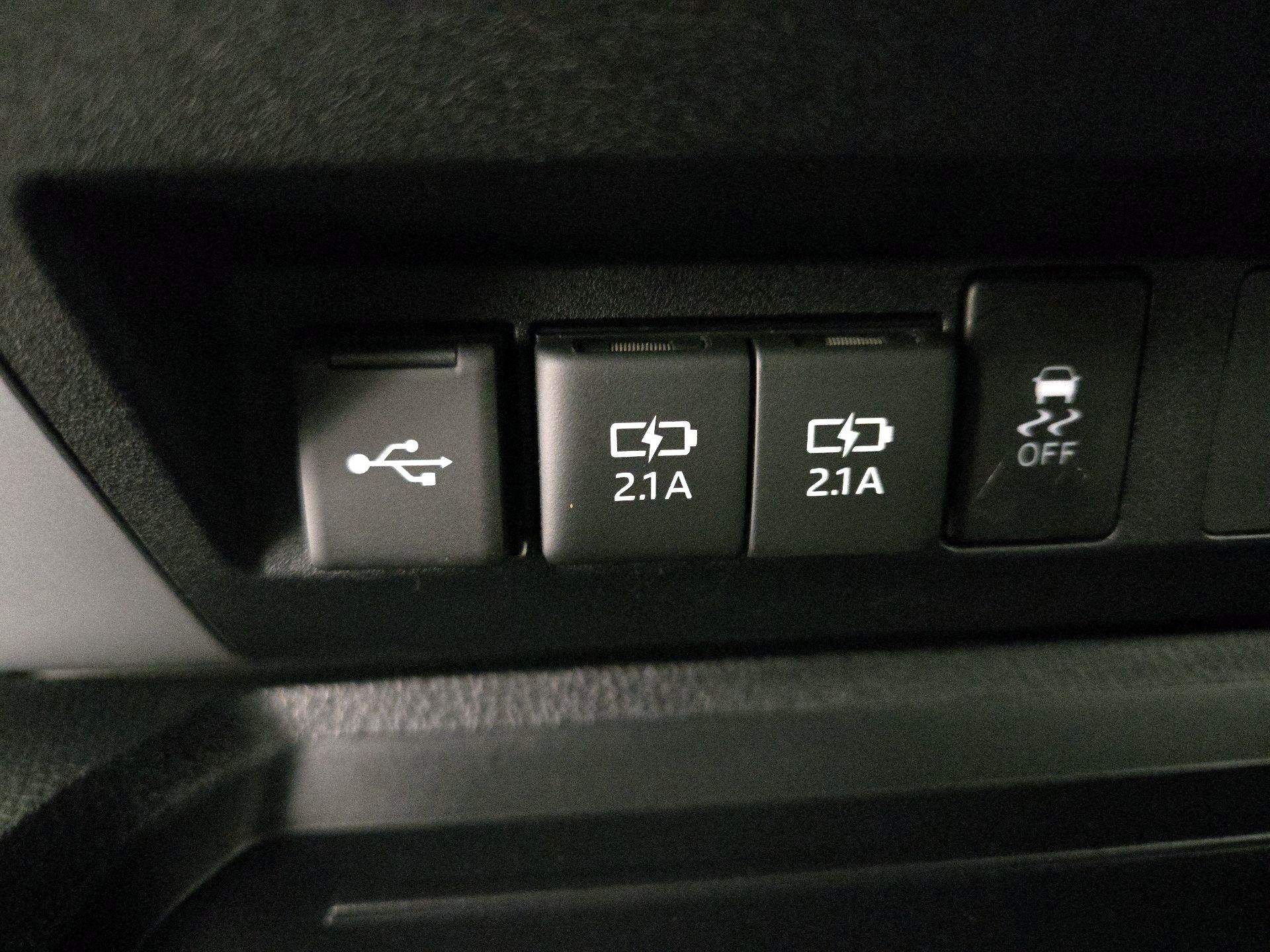 Thumbnail: 2020 Toyota Tundra - 18