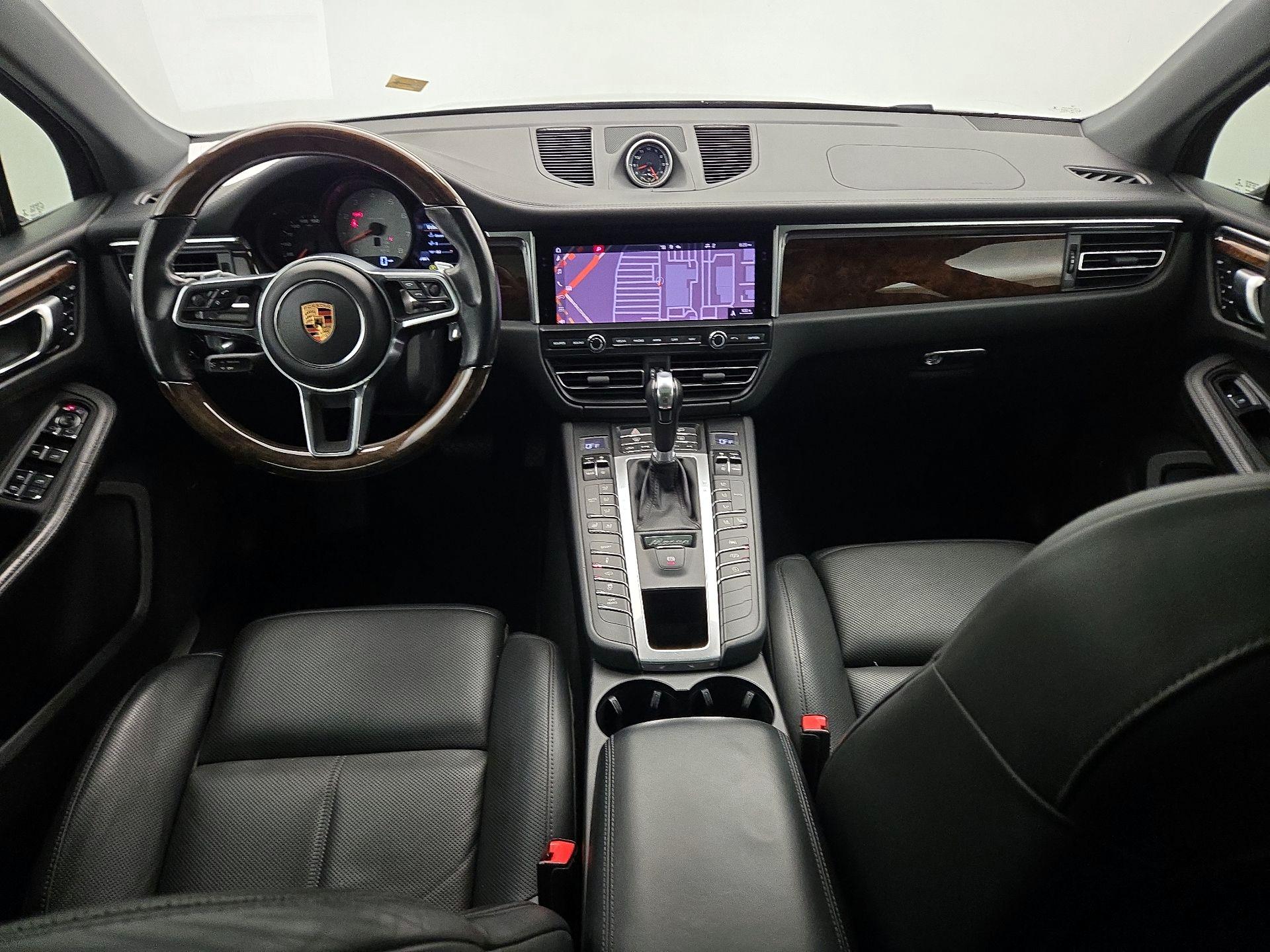 Thumbnail: 2020 Porsche Macan - 9