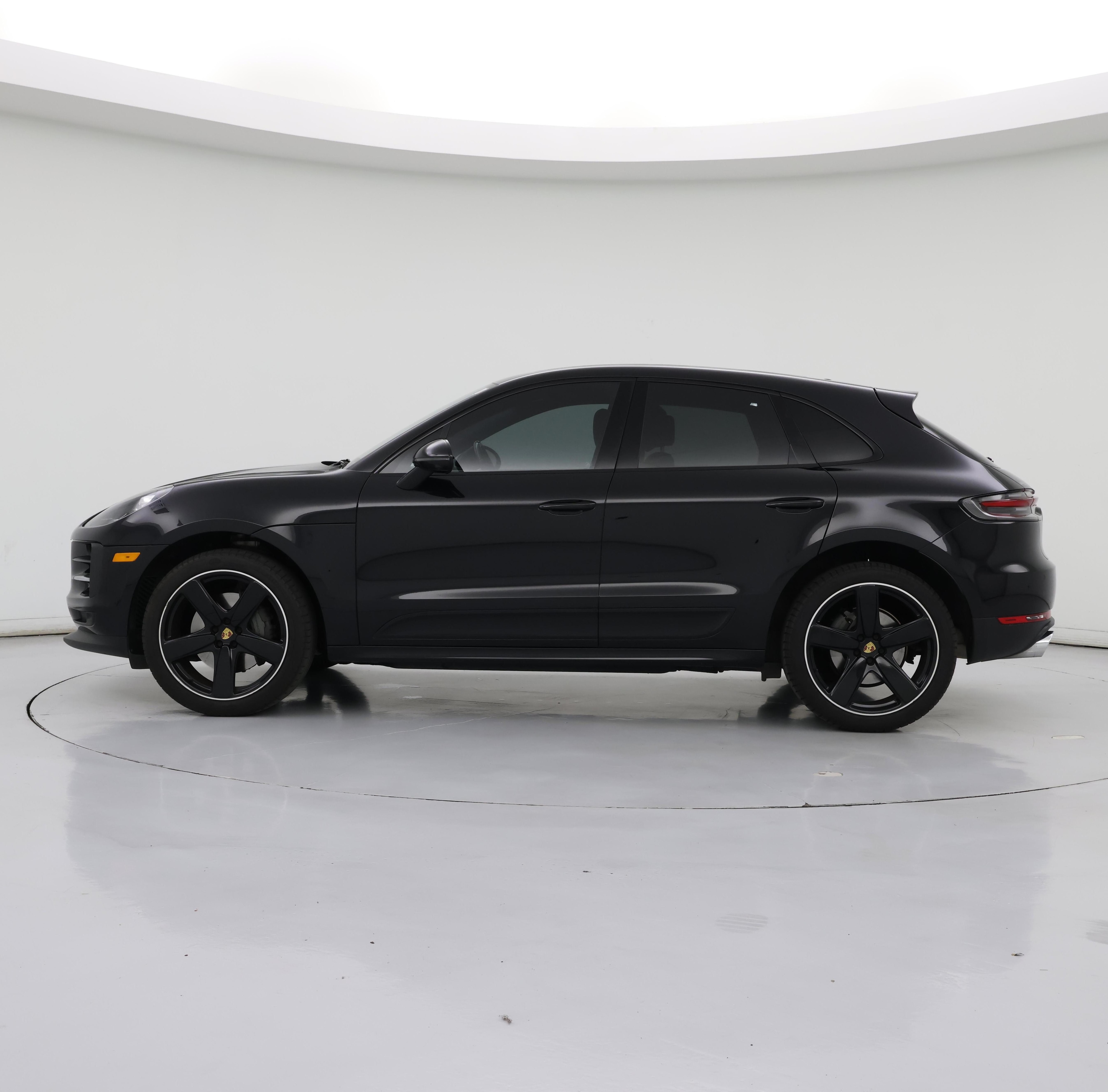 Thumbnail: 2020 Porsche Macan - 3