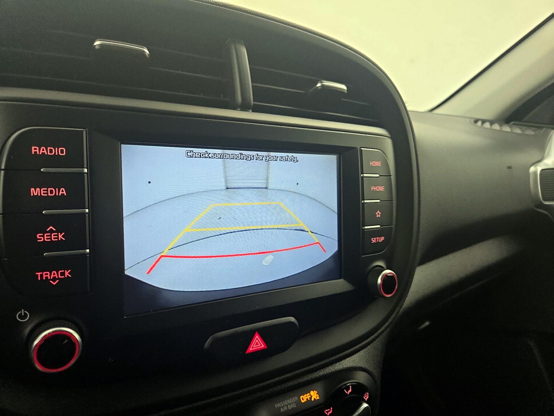 Thumbnail: 2020 Kia Soul - 14