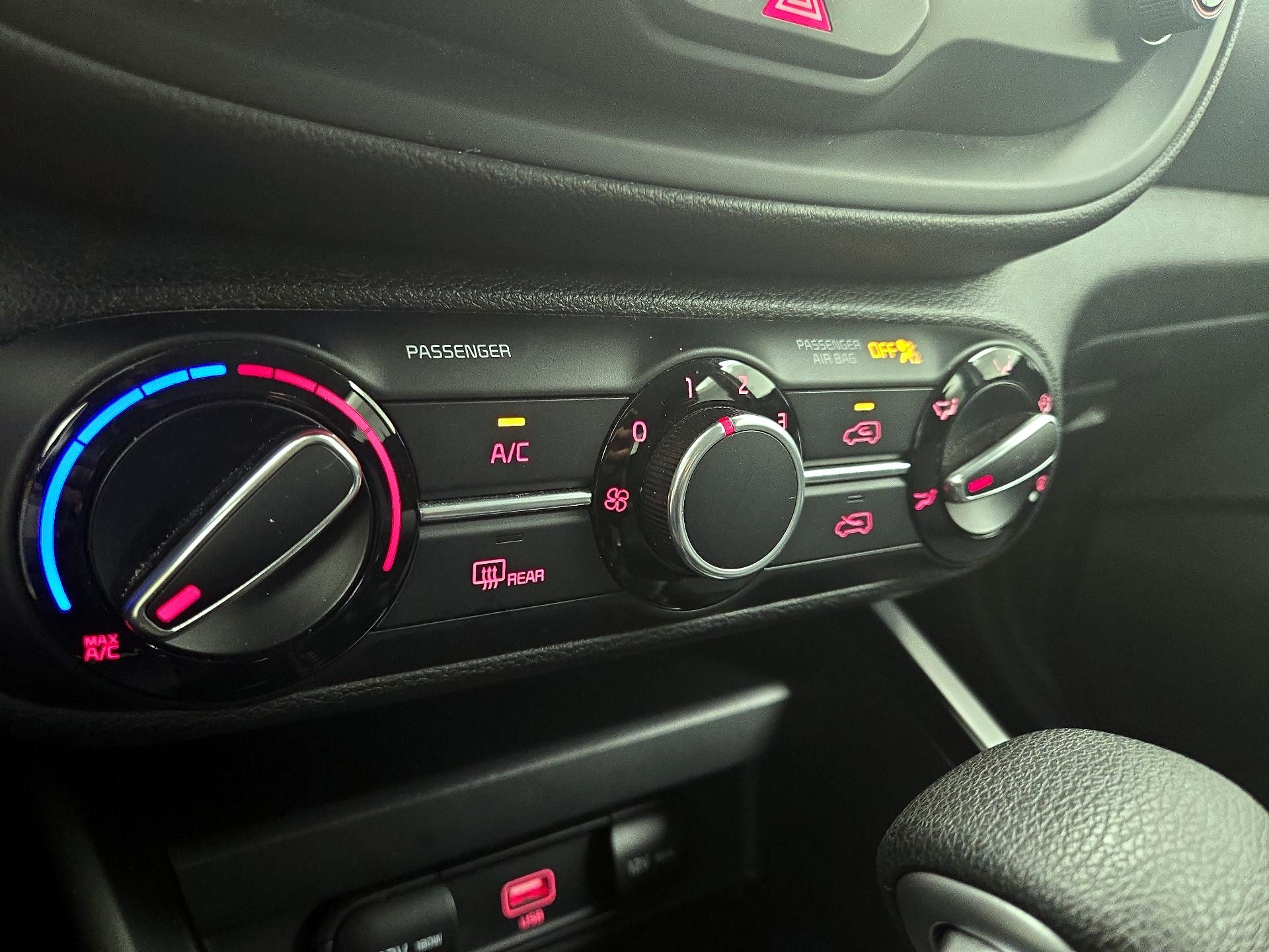 Thumbnail: 2020 Kia Soul - 16