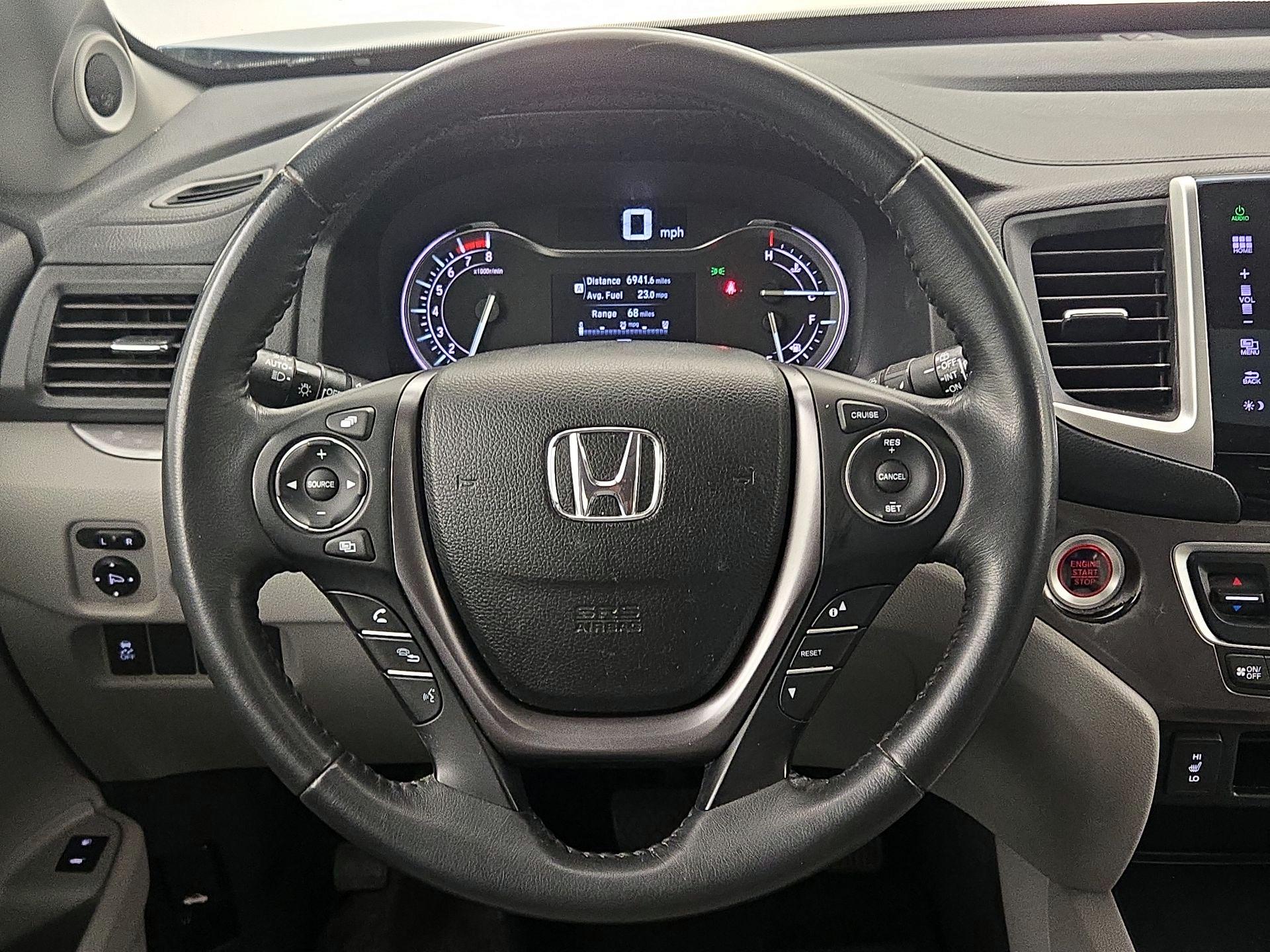 Thumbnail: 2016 Honda Pilot - 10