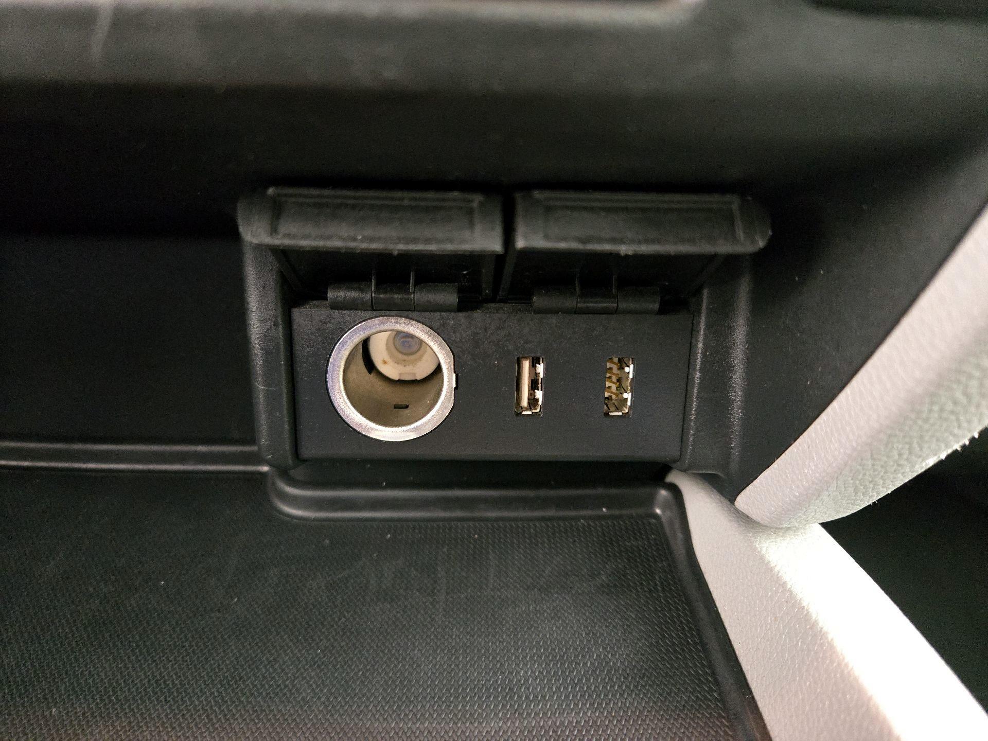 Thumbnail: 2016 Honda Pilot - 18