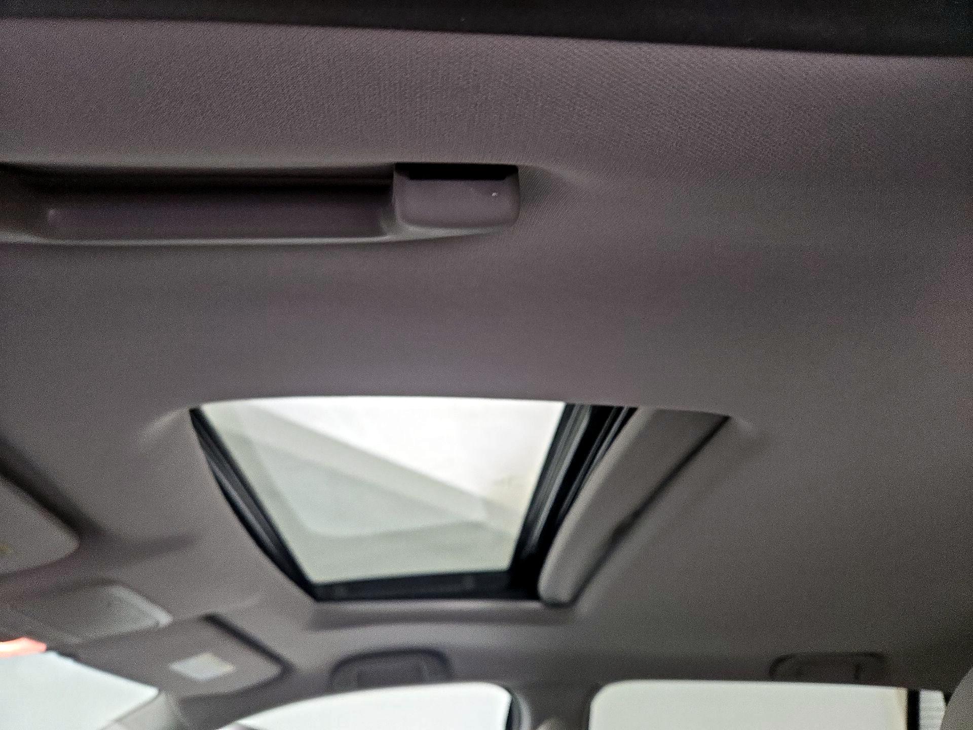 Thumbnail: 2016 Honda Pilot - 19