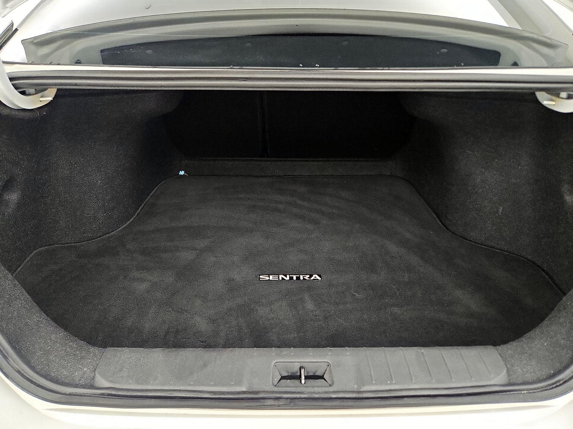 Thumbnail: 2021 Nissan Sentra - 20