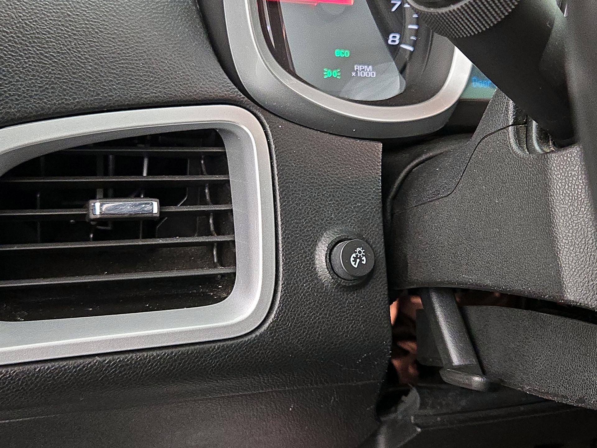 Thumbnail: 2016 Chevrolet Equinox - 13