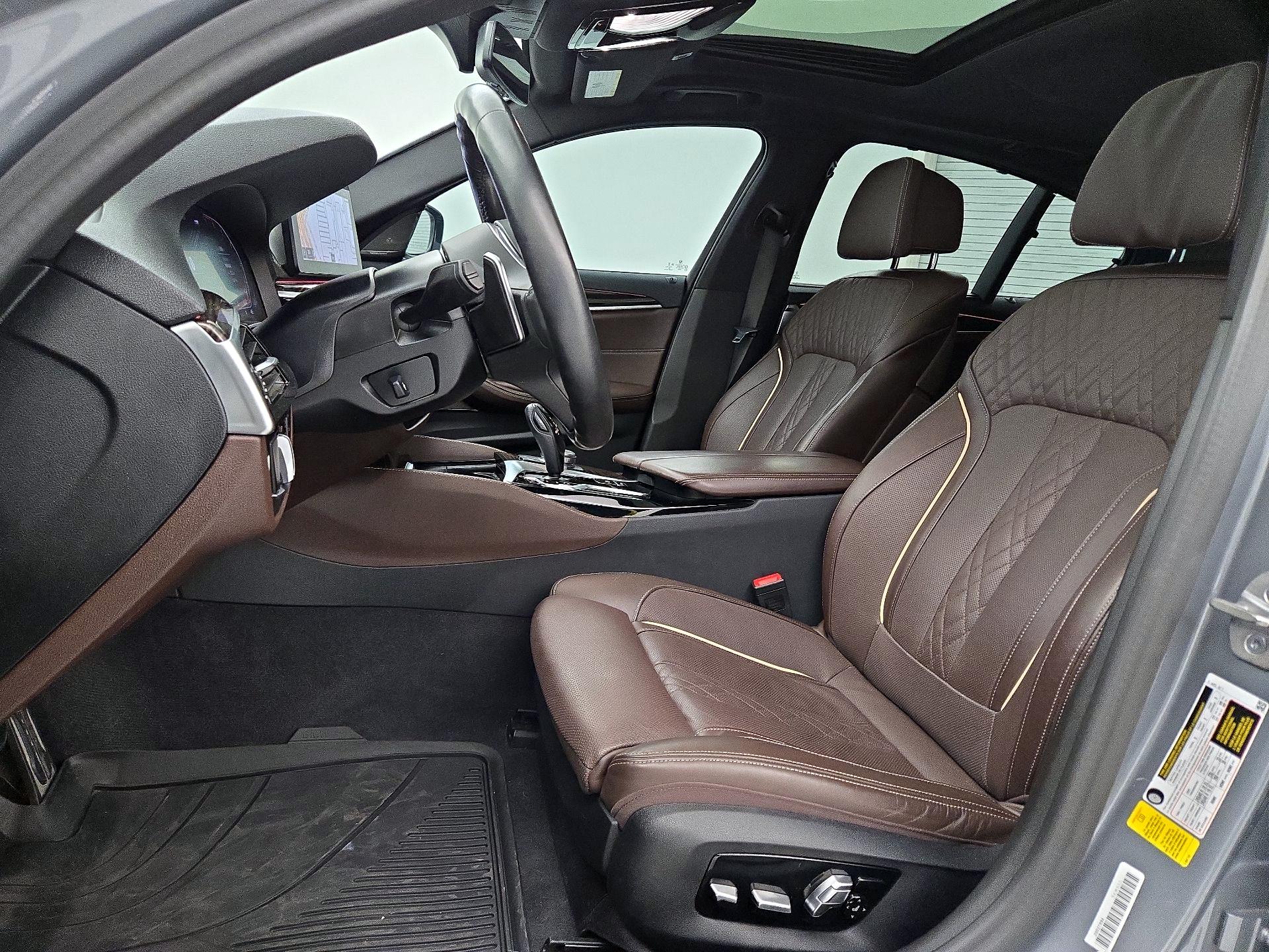 Thumbnail: 2023 BMW 5 Series - 11