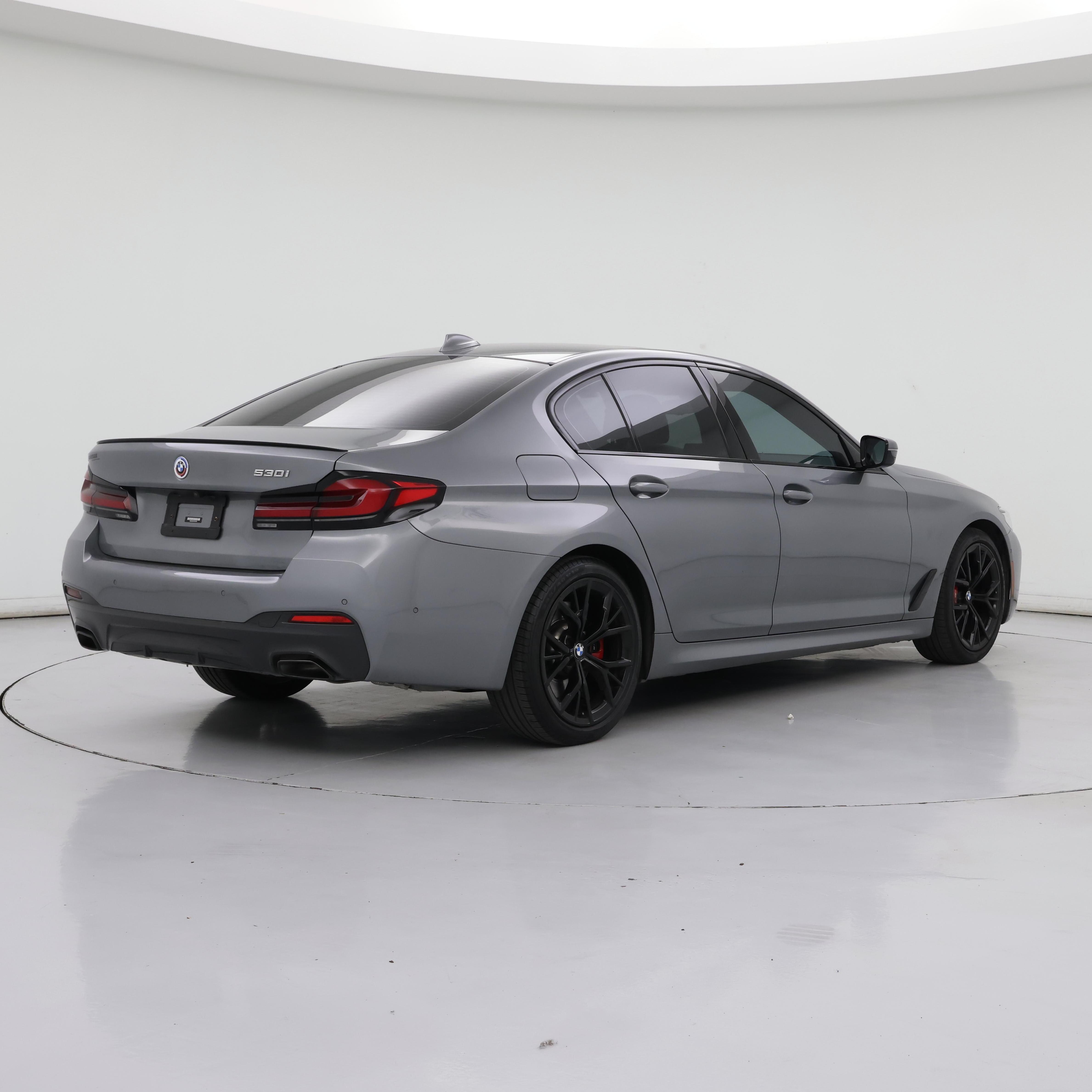 Thumbnail: 2023 BMW 5 Series - 8