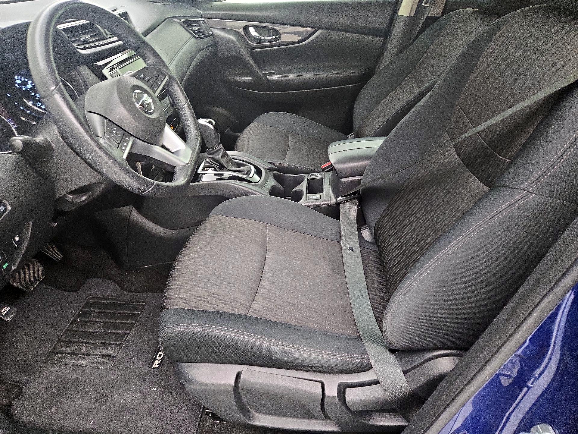 Thumbnail: 2019 Nissan Rogue - 11