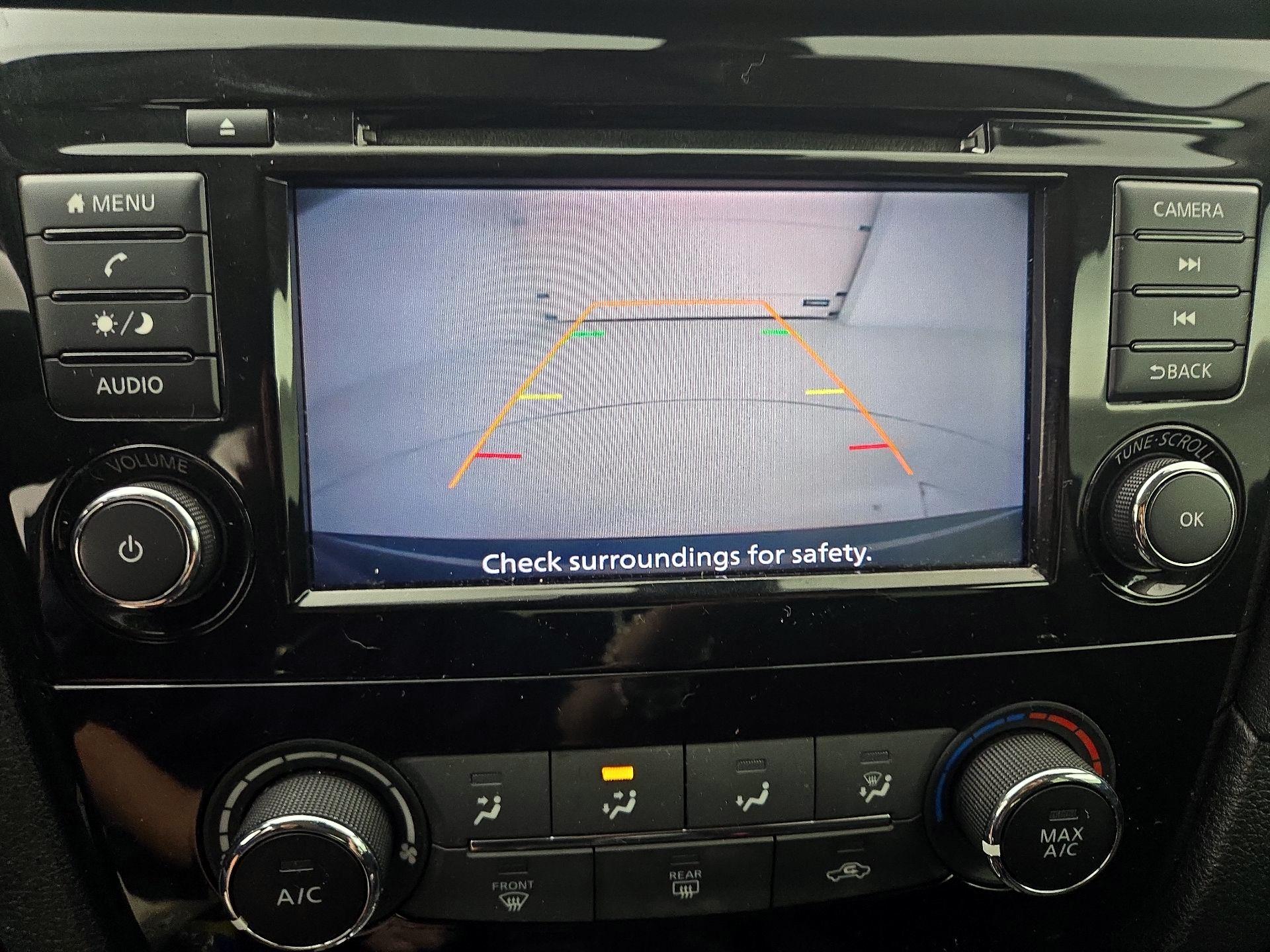 Thumbnail: 2019 Nissan Rogue - 14