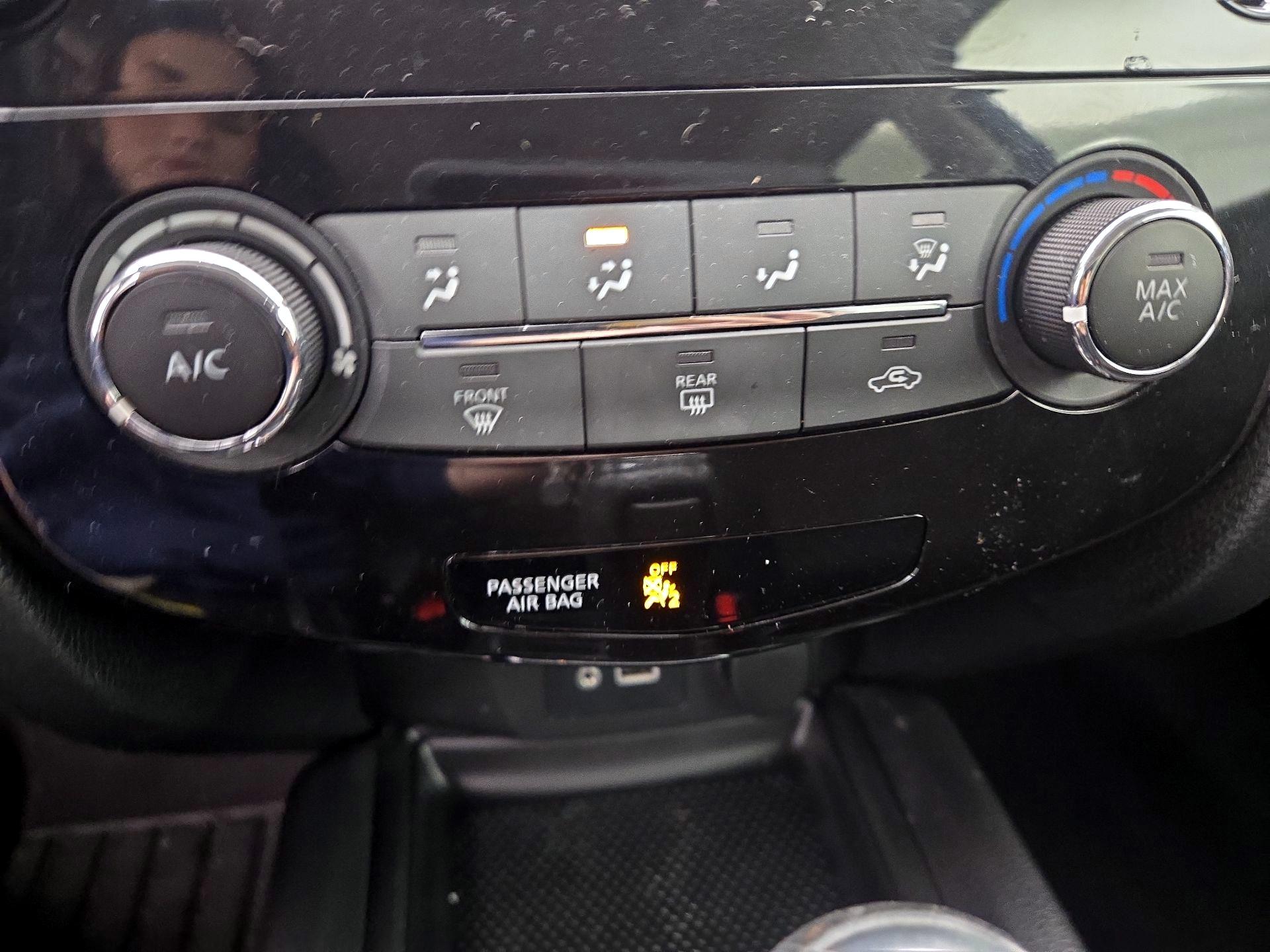 Thumbnail: 2019 Nissan Rogue - 16