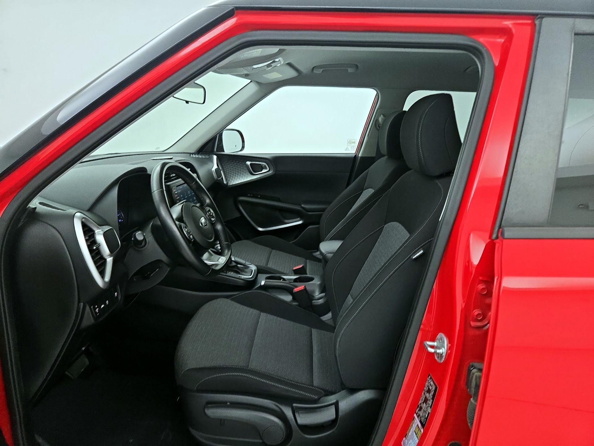 Thumbnail: 2020 Kia Soul - 11