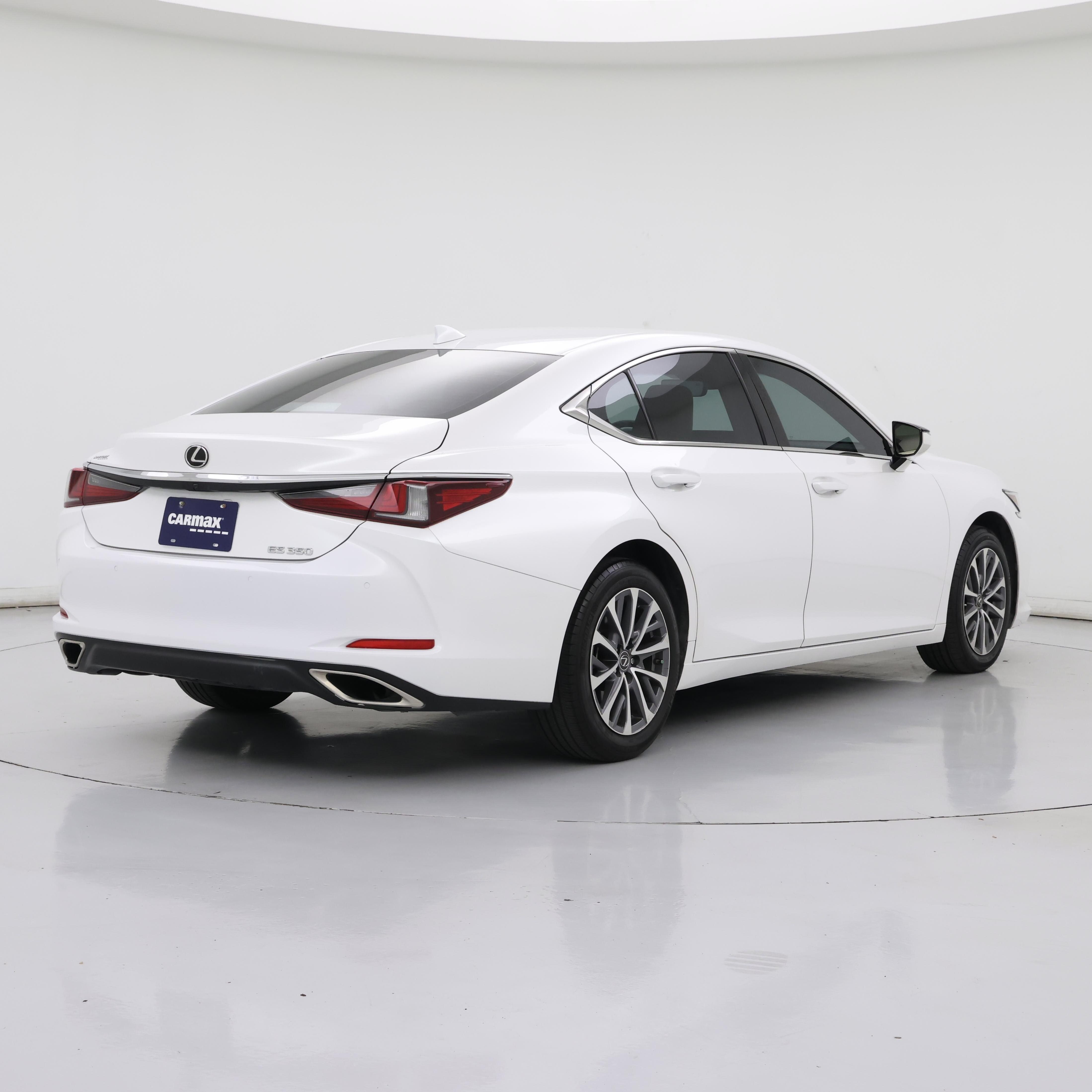 Thumbnail: 2022 Lexus ES - 8
