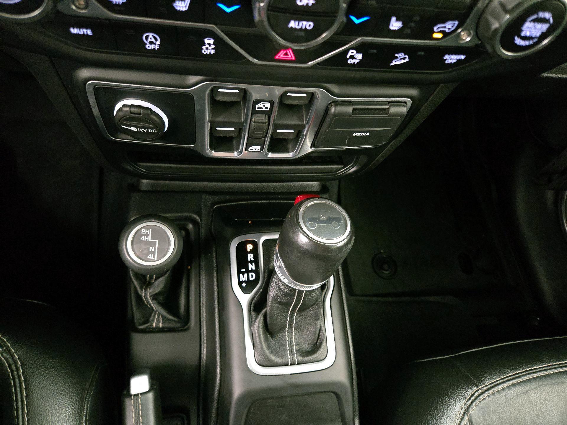 Thumbnail: 2020 Jeep Wrangler - 18