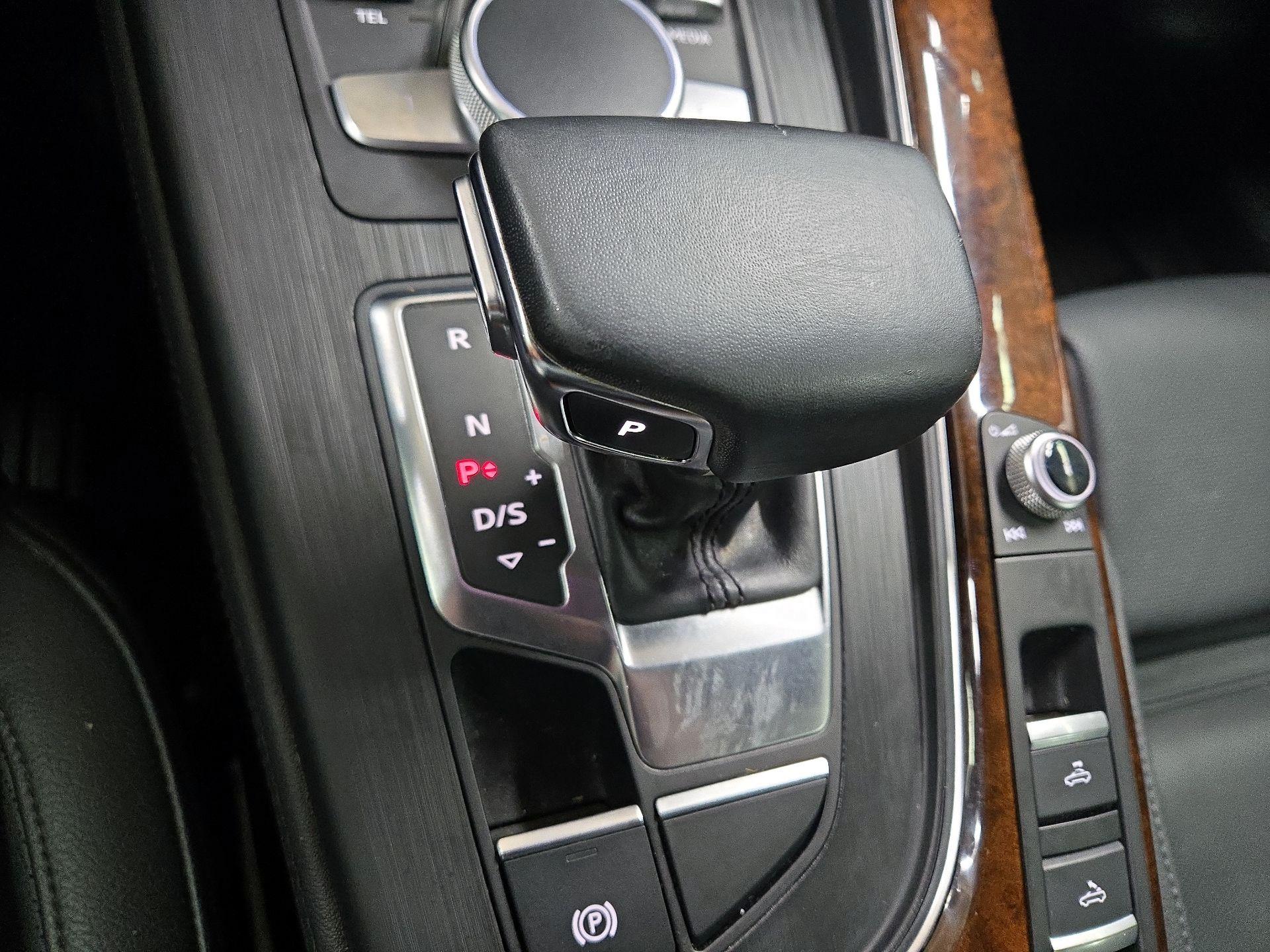 Thumbnail: 2019 Audi A5 - 18