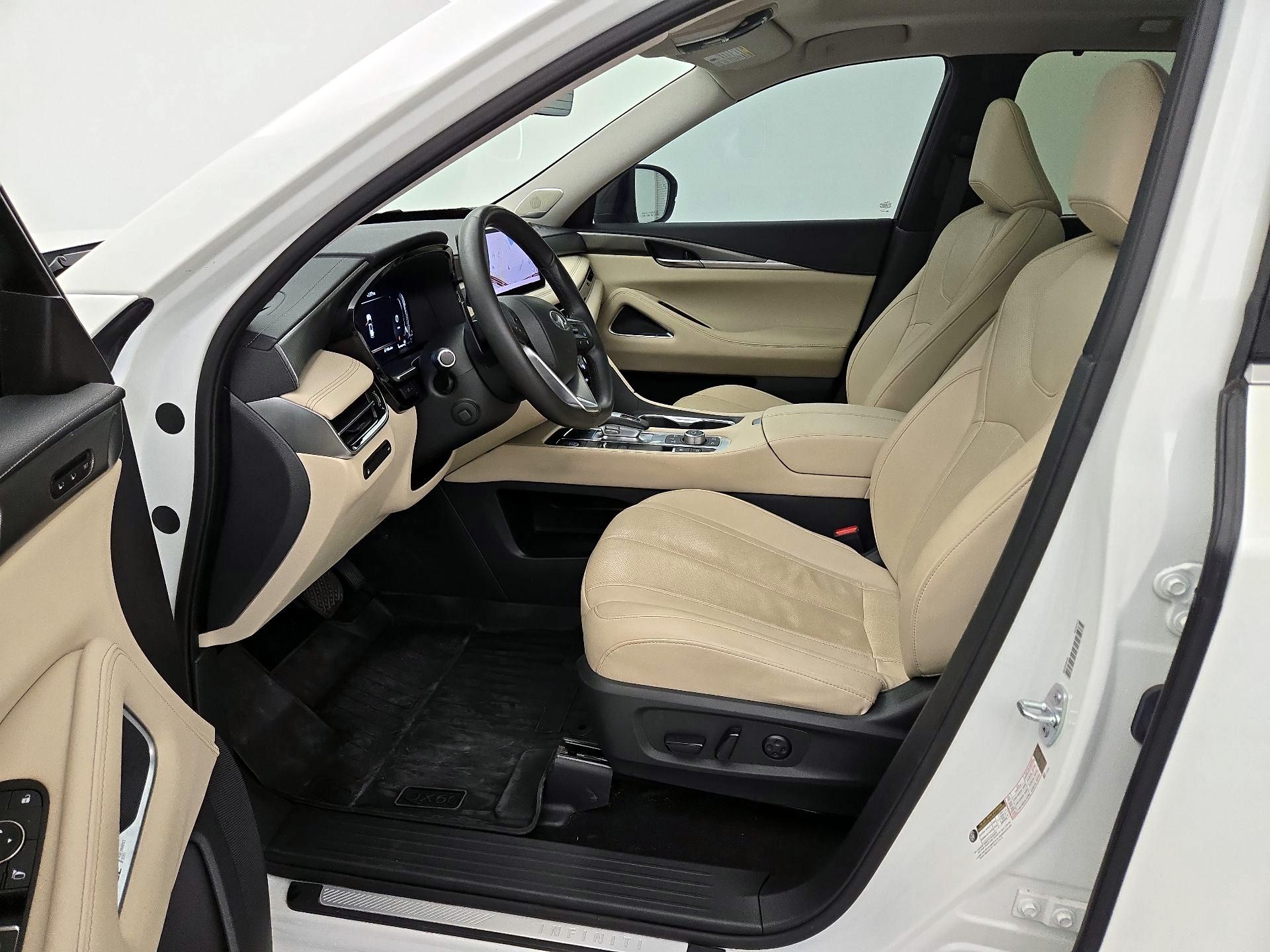 Thumbnail: 2023 INFINITI QX60 - 11