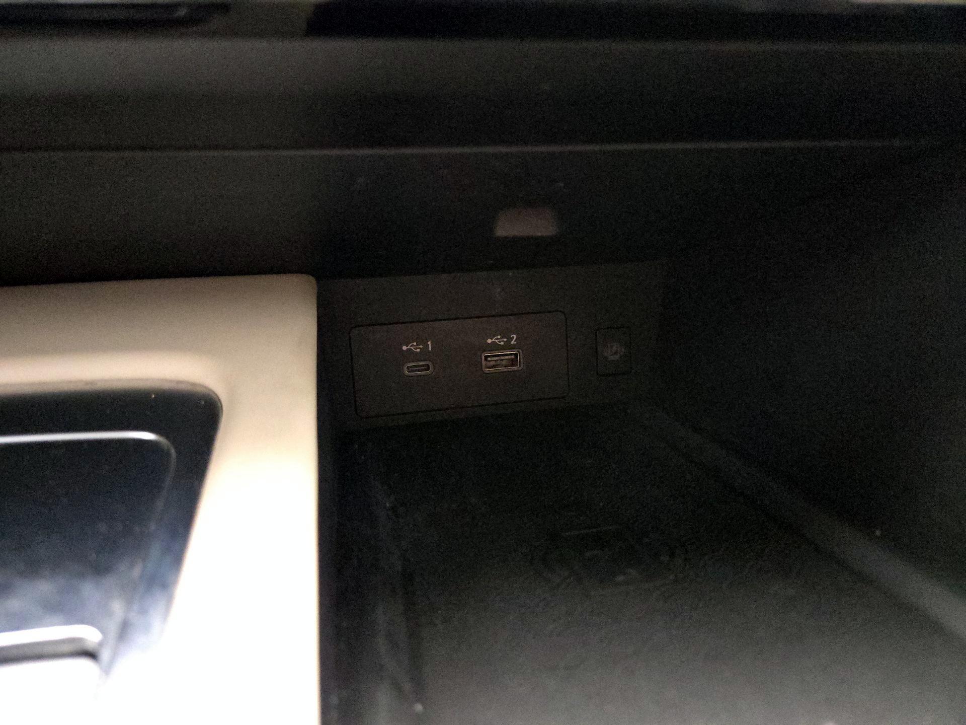 Thumbnail: 2023 INFINITI QX60 - 19