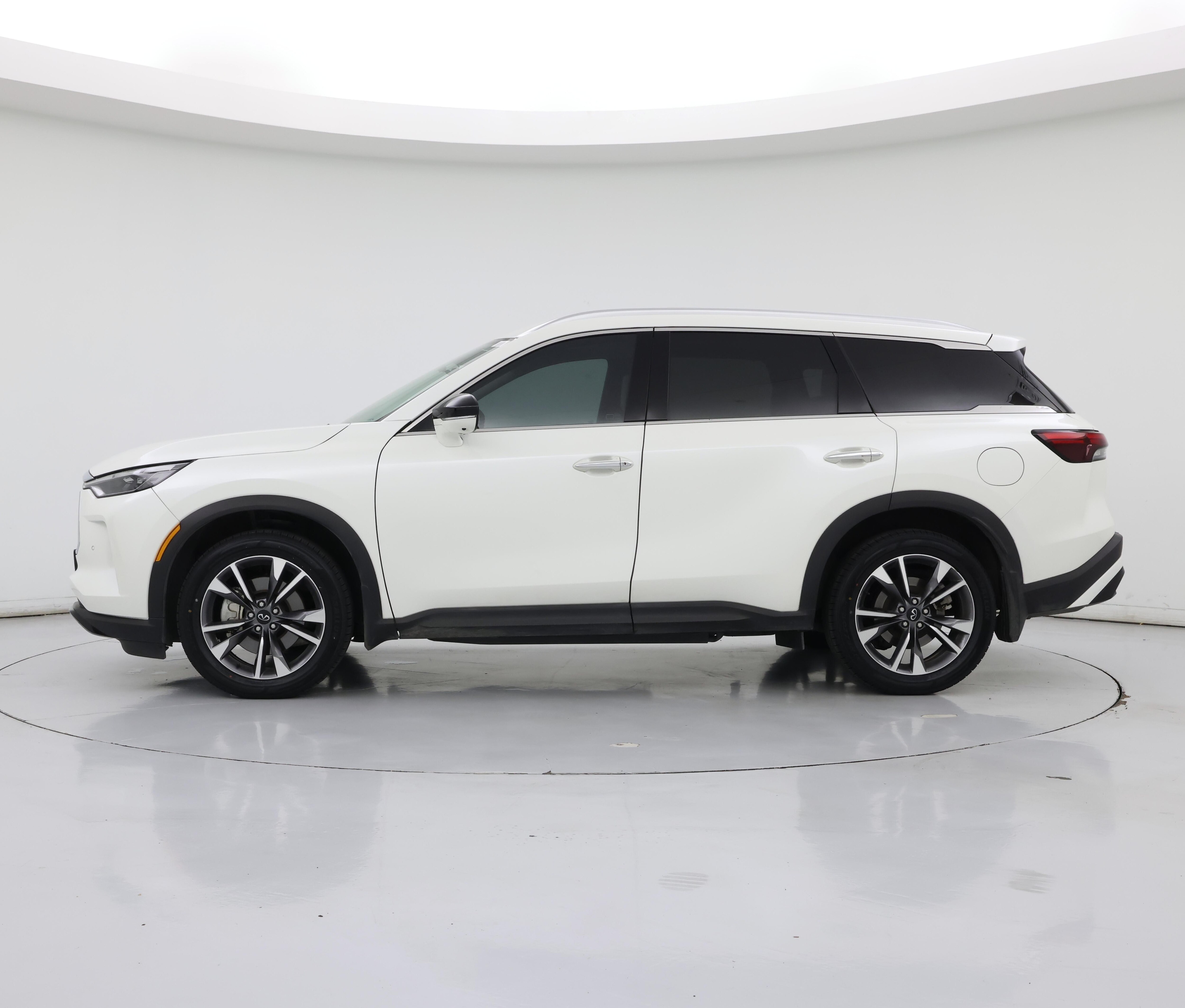 Thumbnail: 2023 INFINITI QX60 - 3