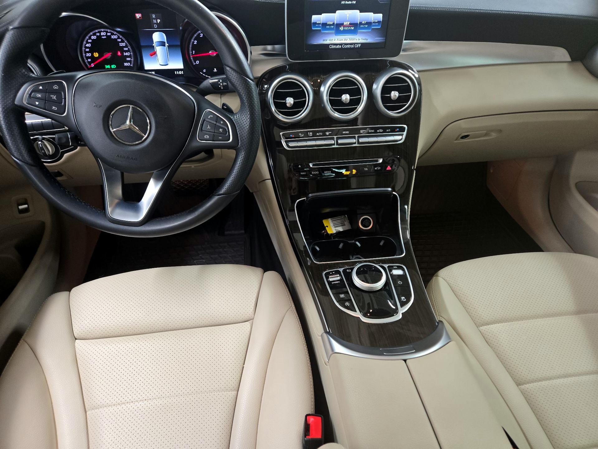 Thumbnail: 2018 Mercedes-Benz GLC - 9