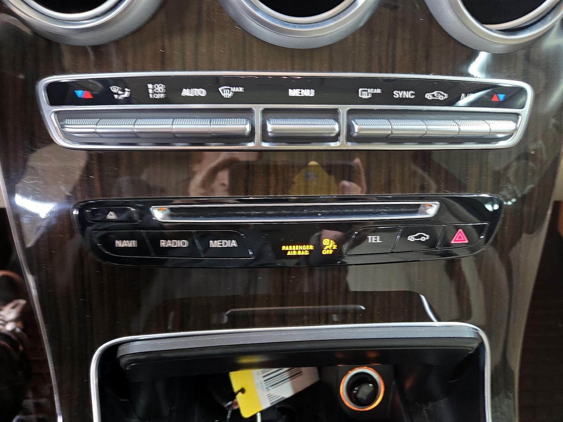 Thumbnail: 2018 Mercedes-Benz GLC - 15