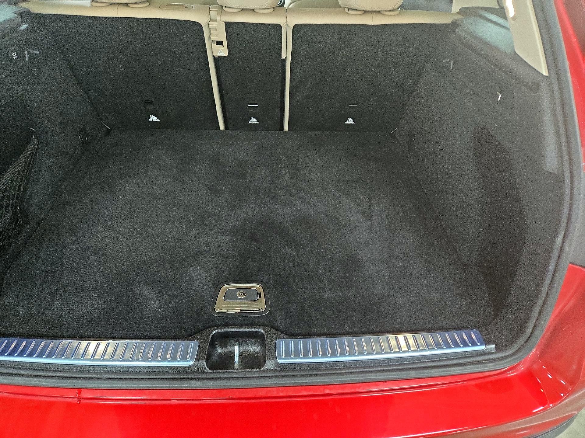 Thumbnail: 2018 Mercedes-Benz GLC - 19