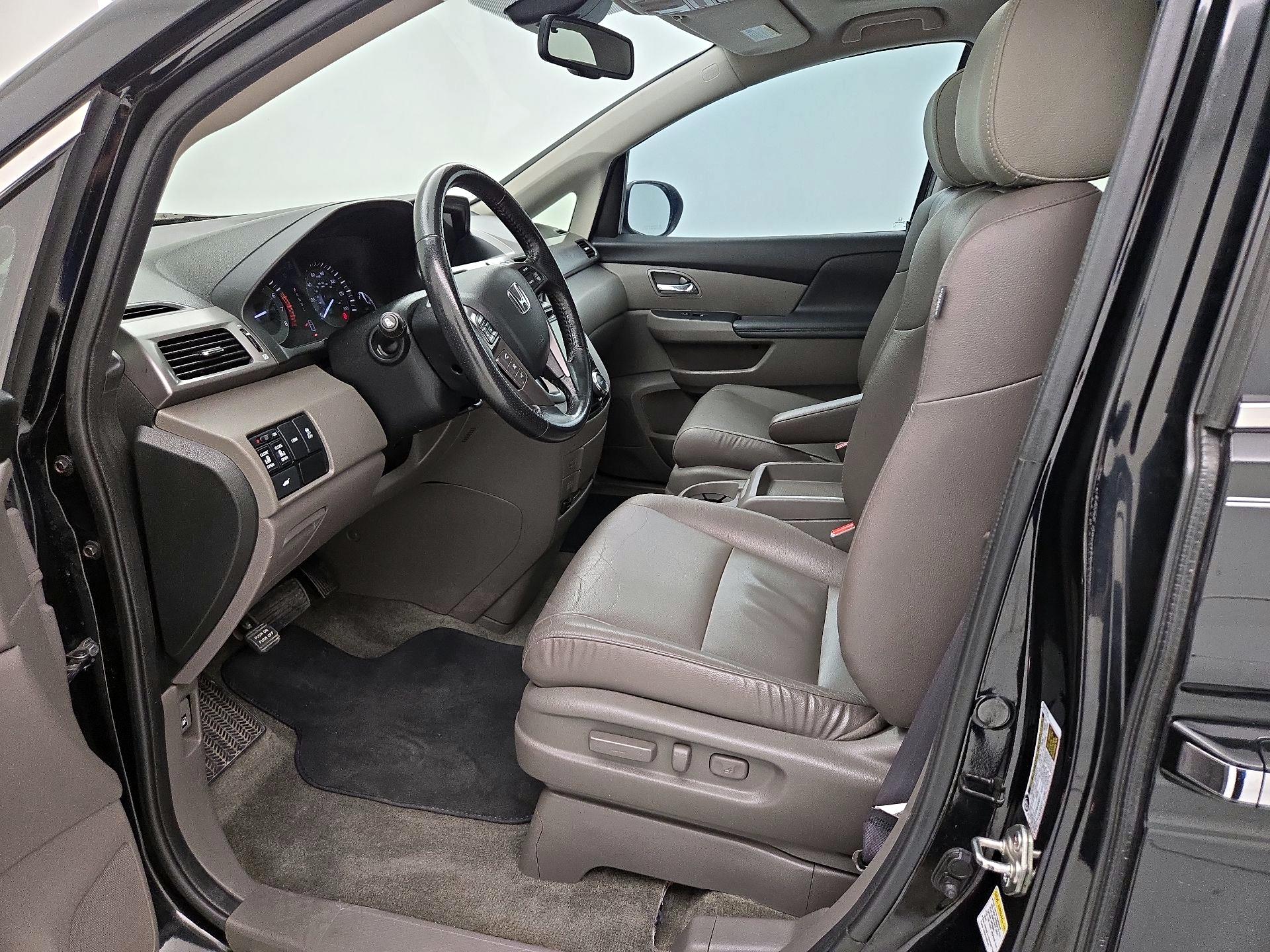 Thumbnail: 2015 Honda Odyssey - 11