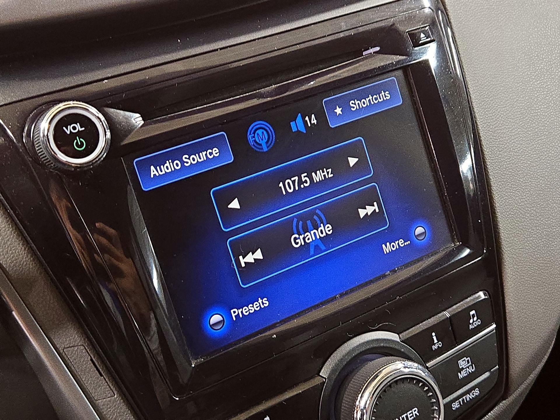 Thumbnail: 2015 Honda Odyssey - 15