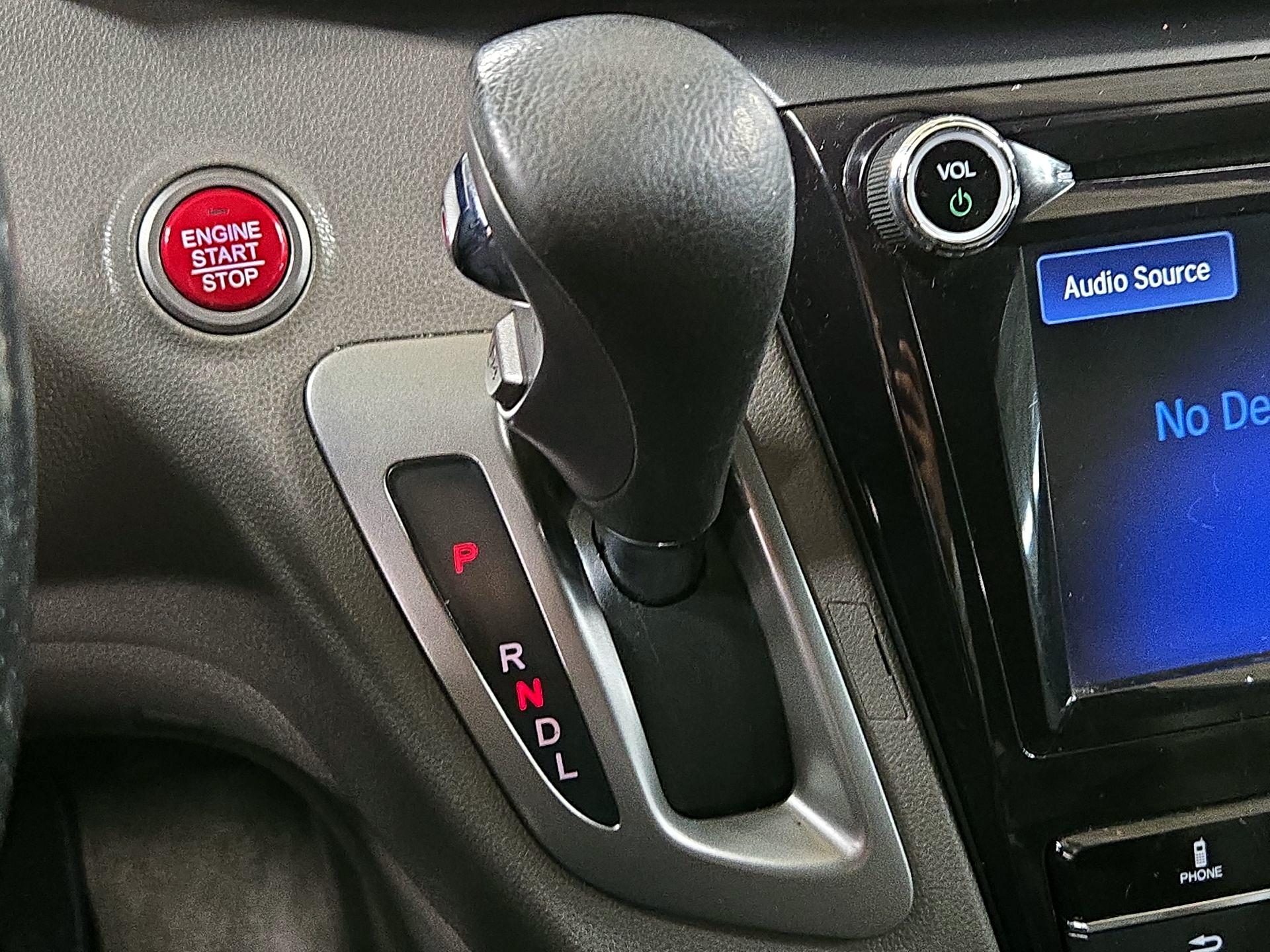 Thumbnail: 2015 Honda Odyssey - 17