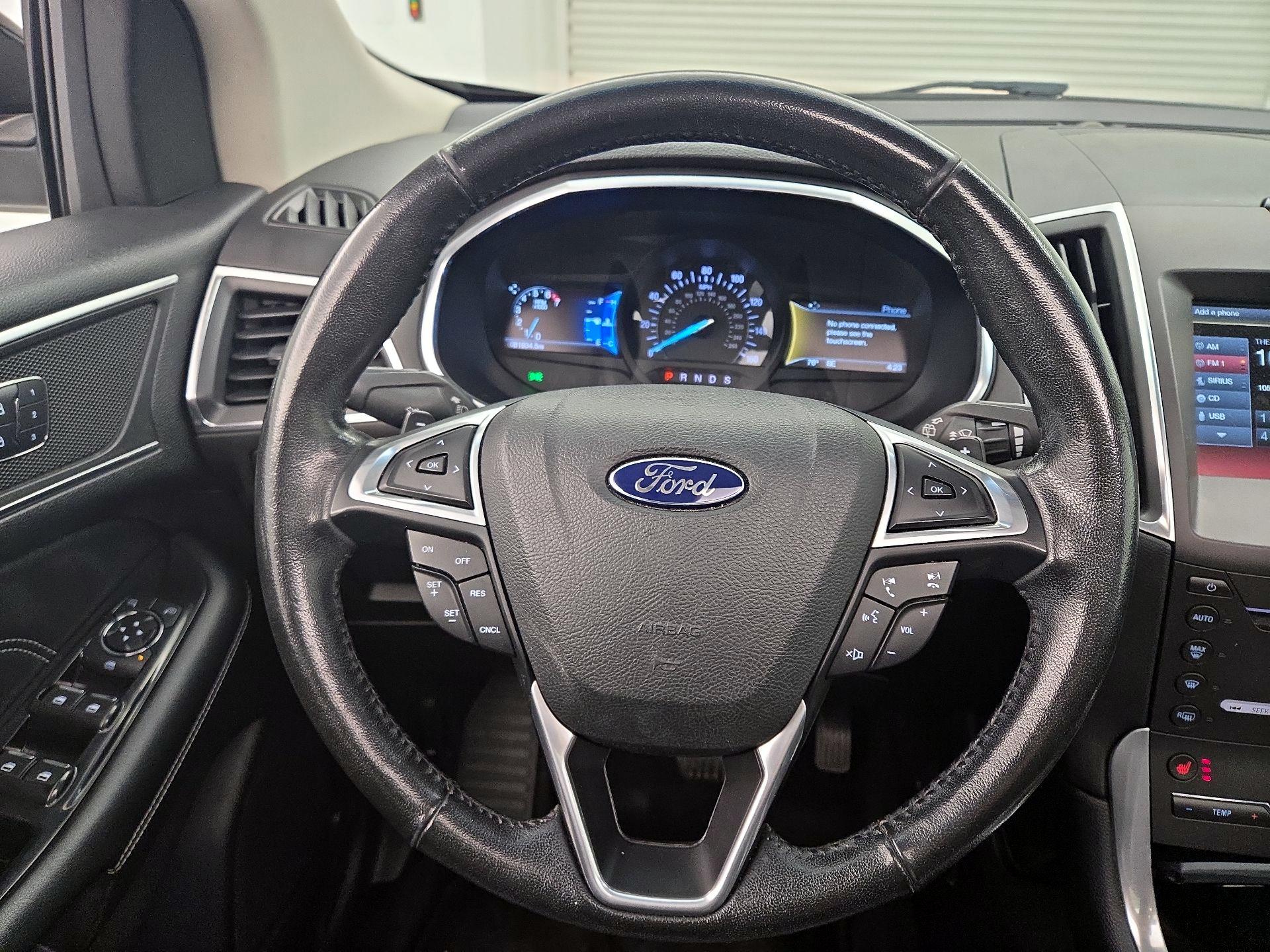 Thumbnail: 2015 Ford Edge - 10