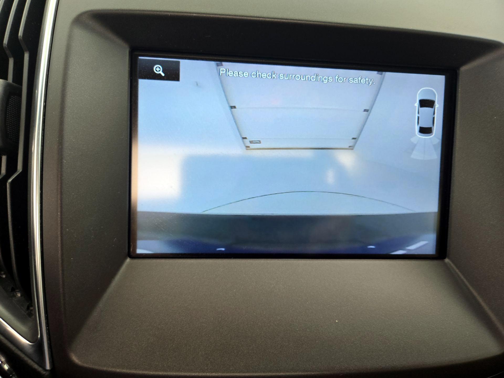 Thumbnail: 2015 Ford Edge - 14