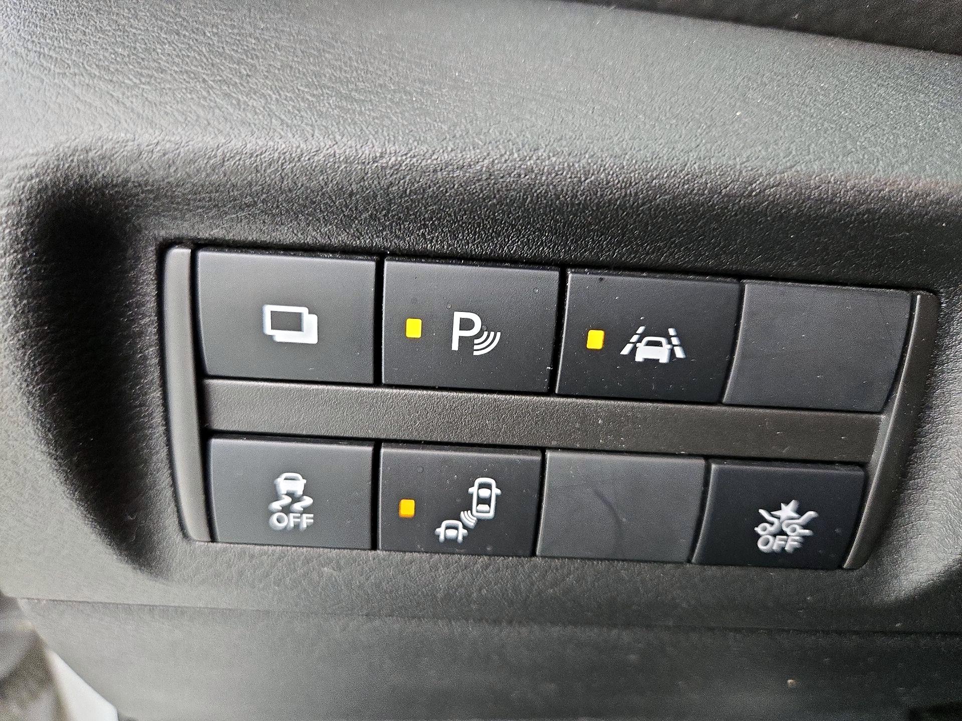 Thumbnail: 2020 Nissan Kicks - 13