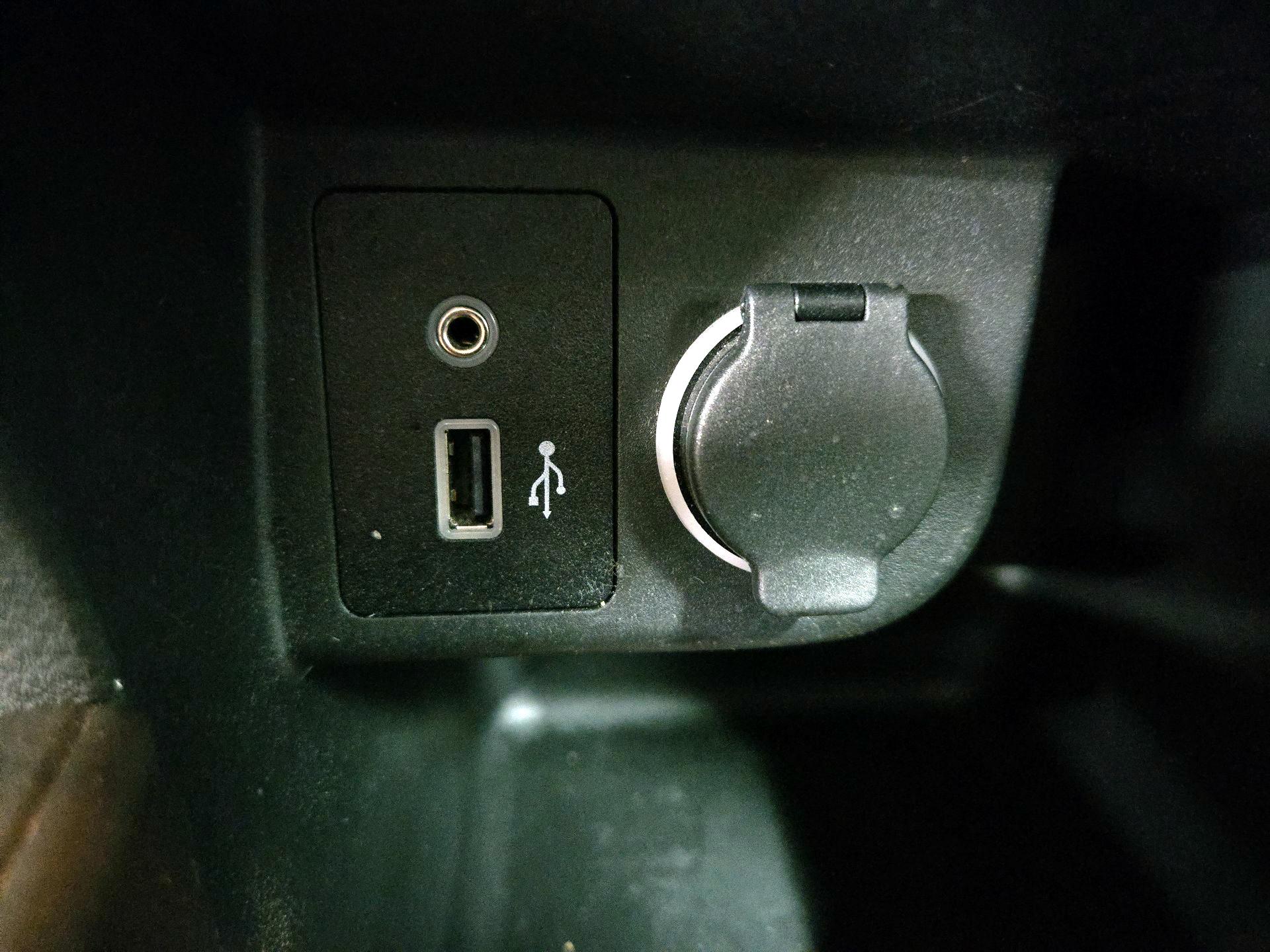 Thumbnail: 2020 Nissan Kicks - 18