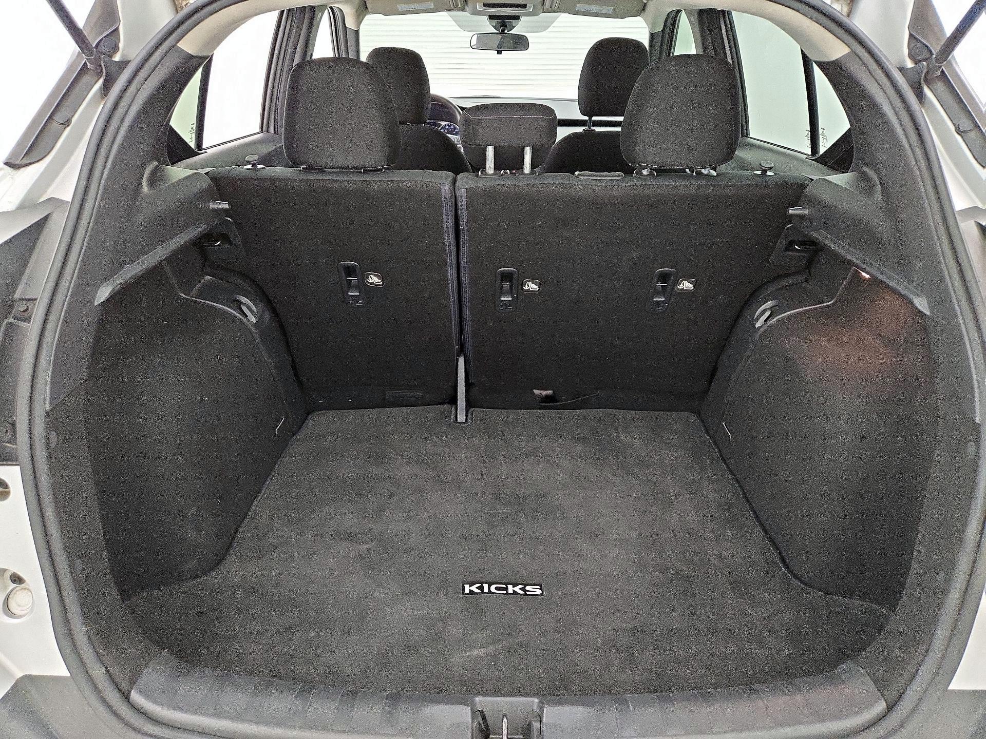 Thumbnail: 2020 Nissan Kicks - 20