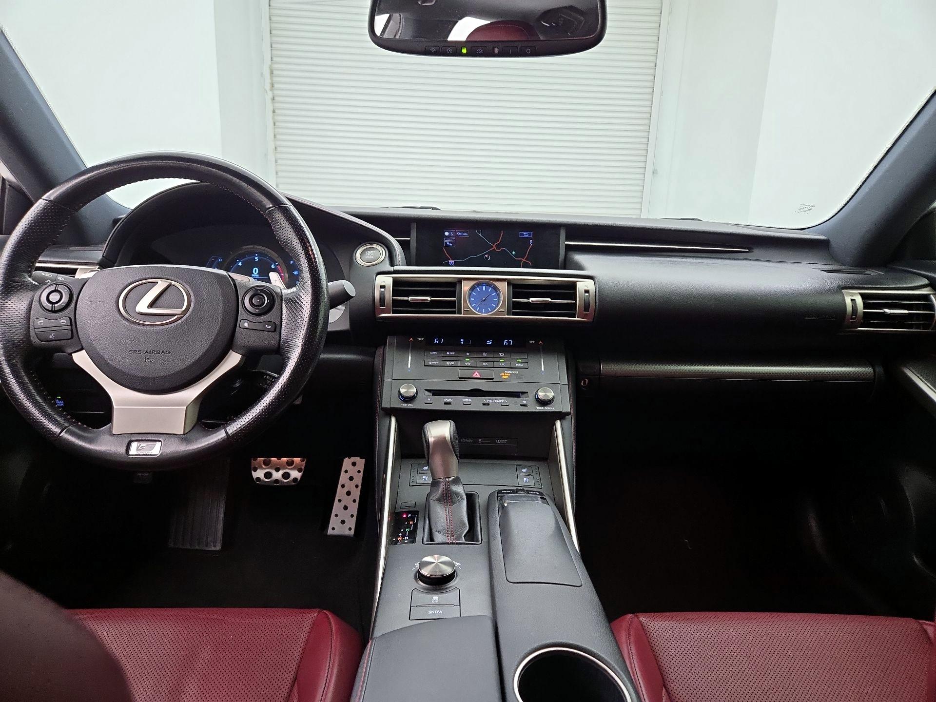 Thumbnail: 2016 Lexus IS - 9