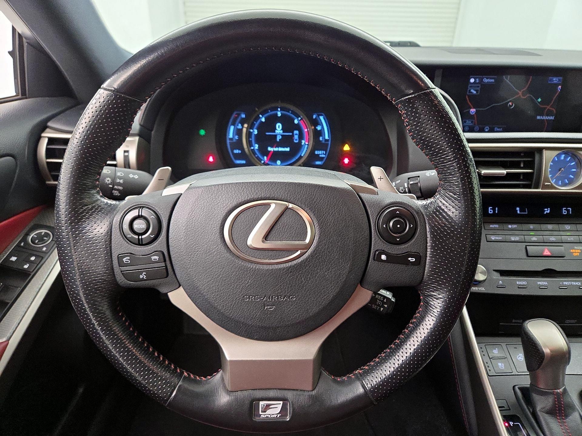 Thumbnail: 2016 Lexus IS - 10