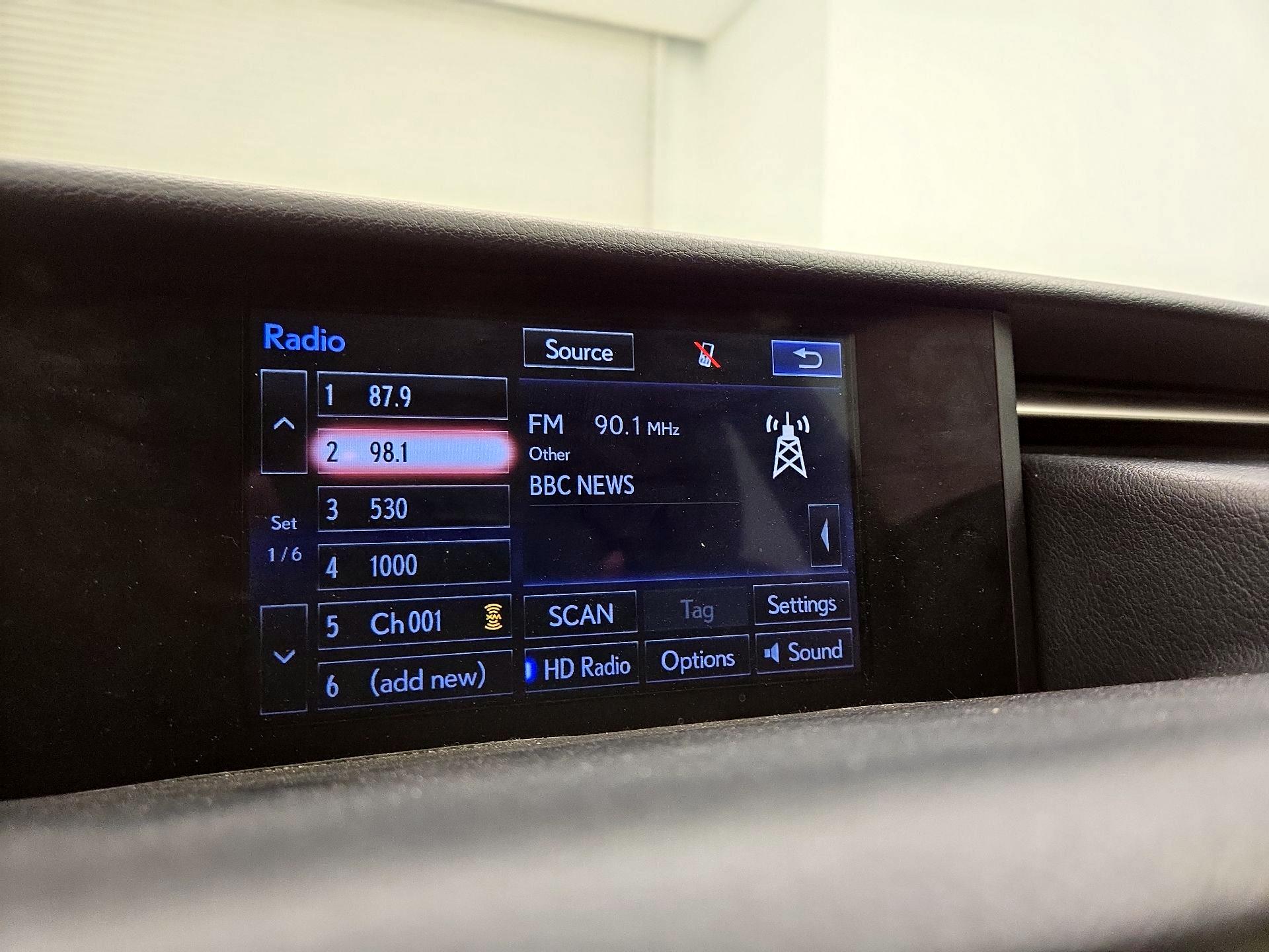 Thumbnail: 2016 Lexus IS - 16